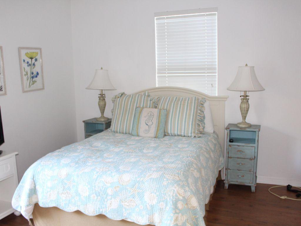 GRAYTON BEACH - Residential