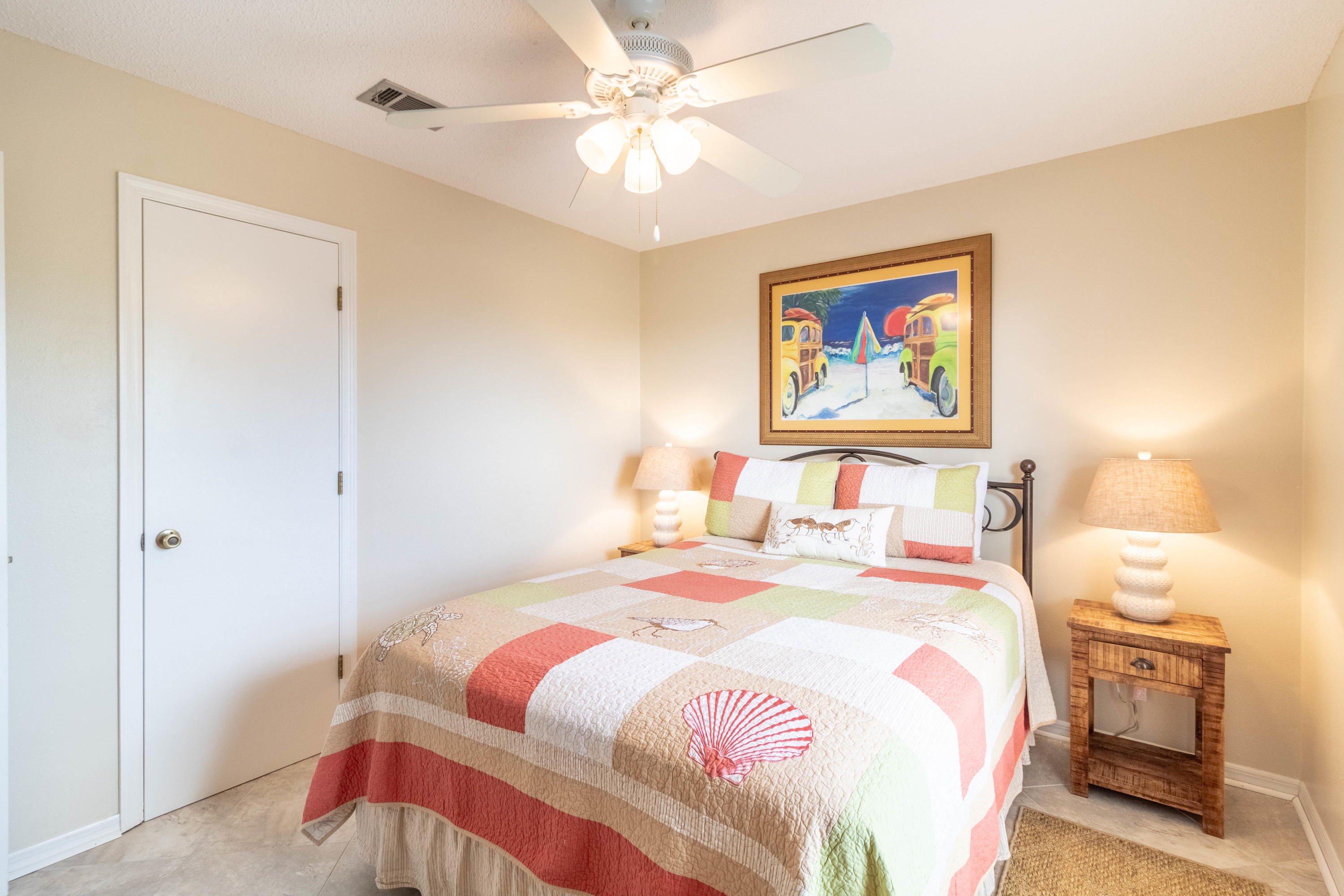 BEACHWOOD VILLAS CONDO PH 2 - Residential