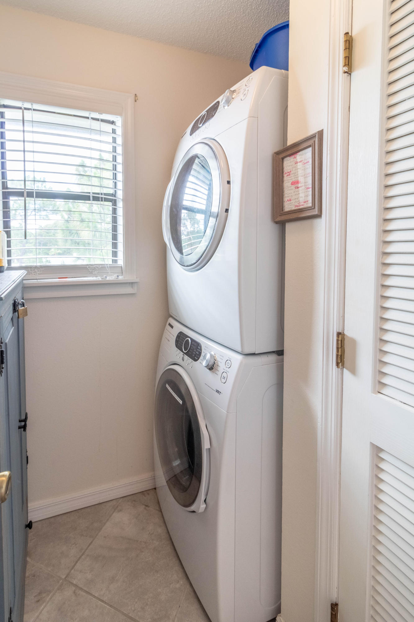 BEACHWOOD VILLAS CONDO PH 2 - Residential