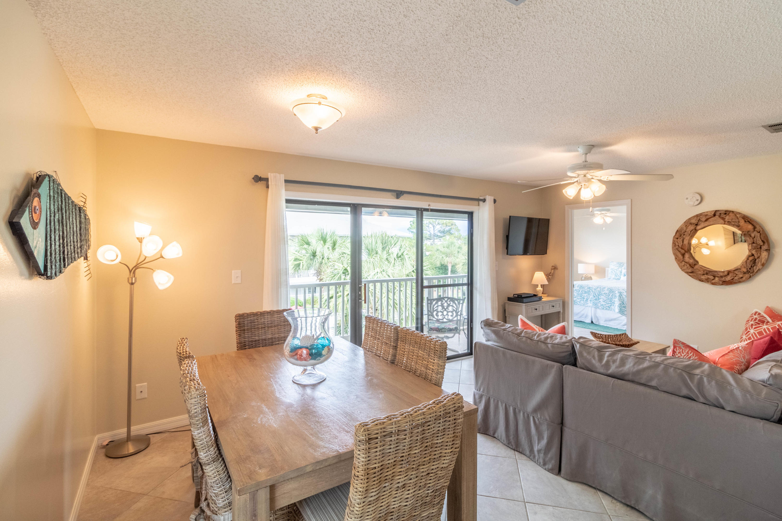 BEACHWOOD VILLAS CONDO PH 2 - Residential