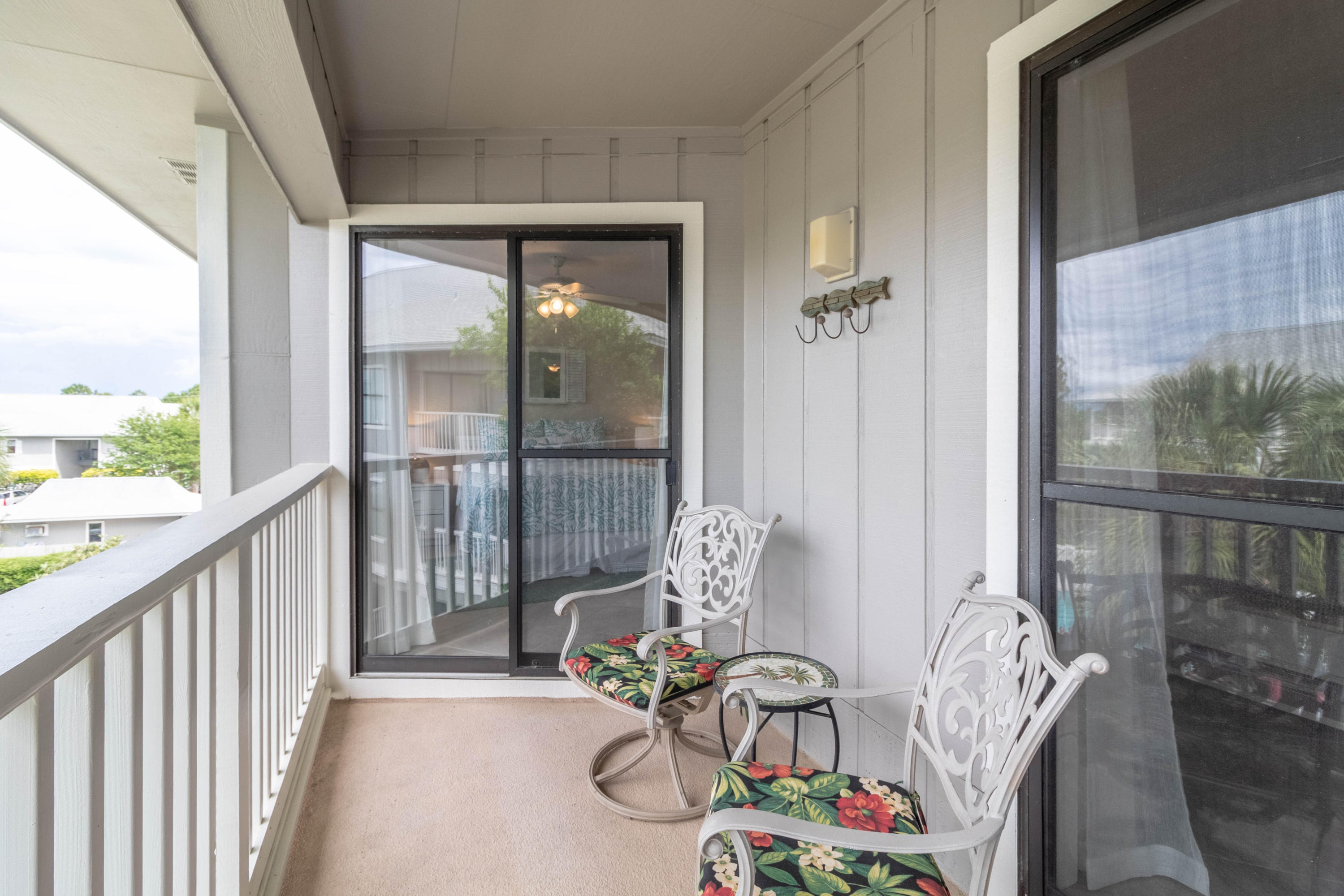 BEACHWOOD VILLAS CONDO PH 2 - Residential