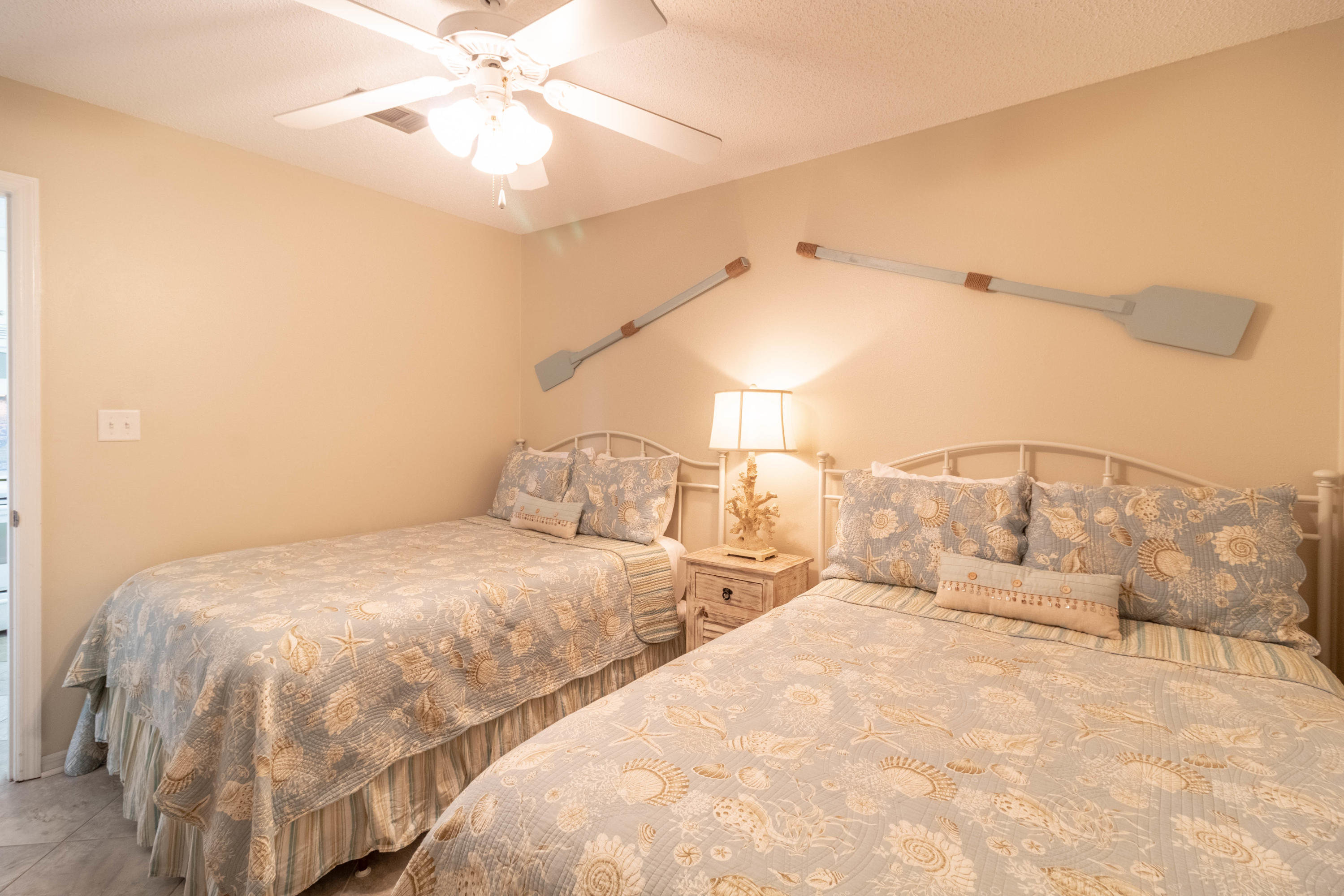 BEACHWOOD VILLAS CONDO PH 2 - Residential