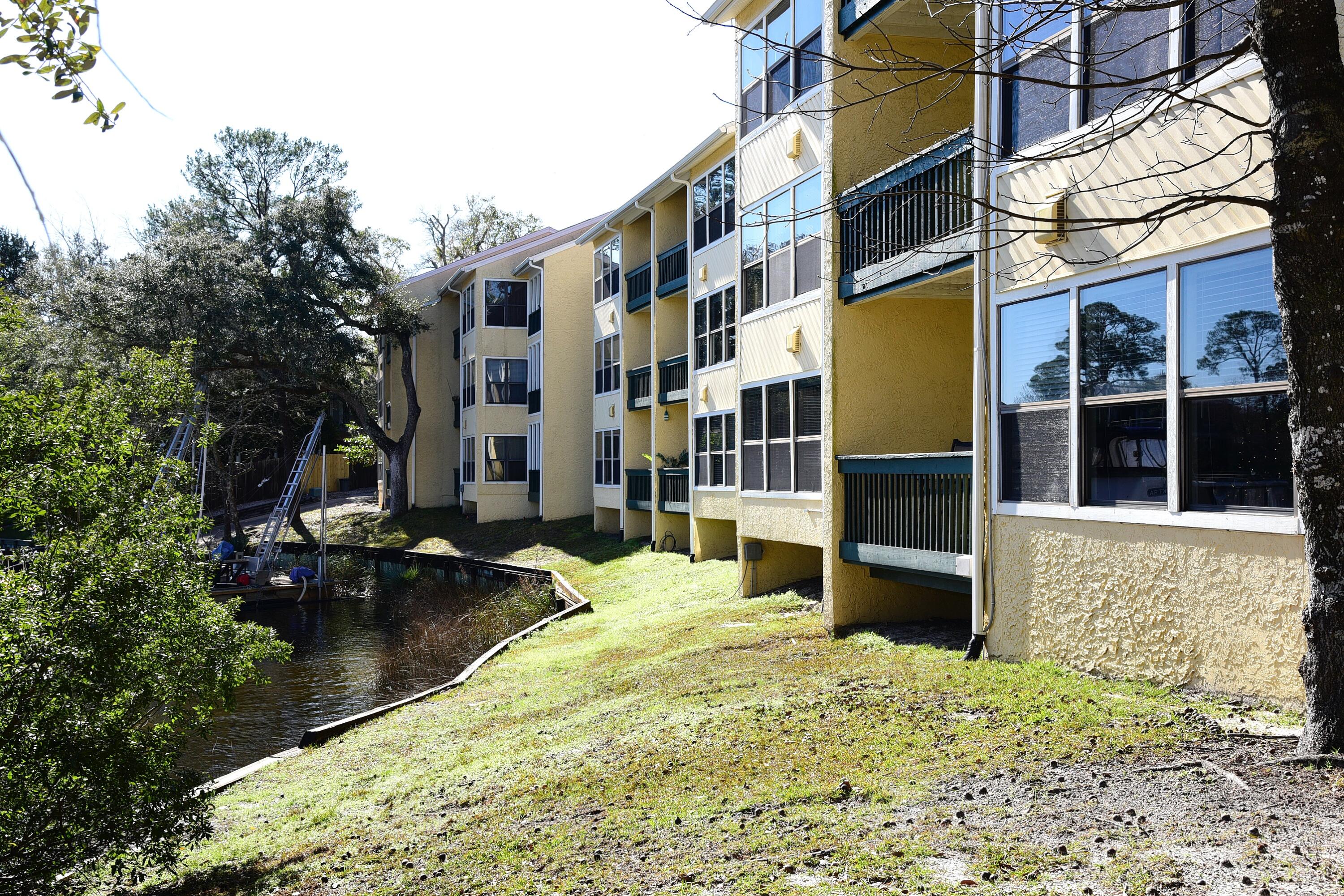 MARINA VILLAS CONDO AT BLUEWATER BAY - Residential Lease