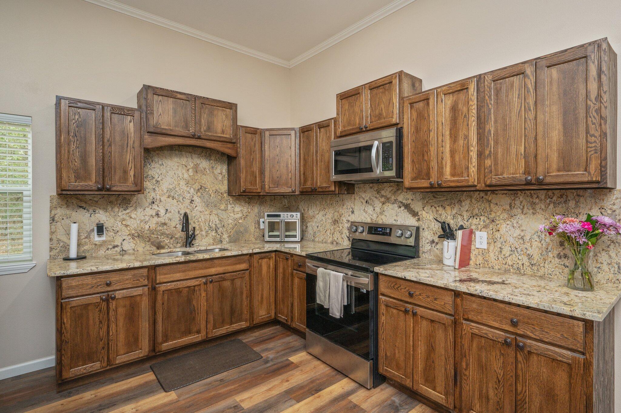 NO RECORDED SUBDIVISION - Residential