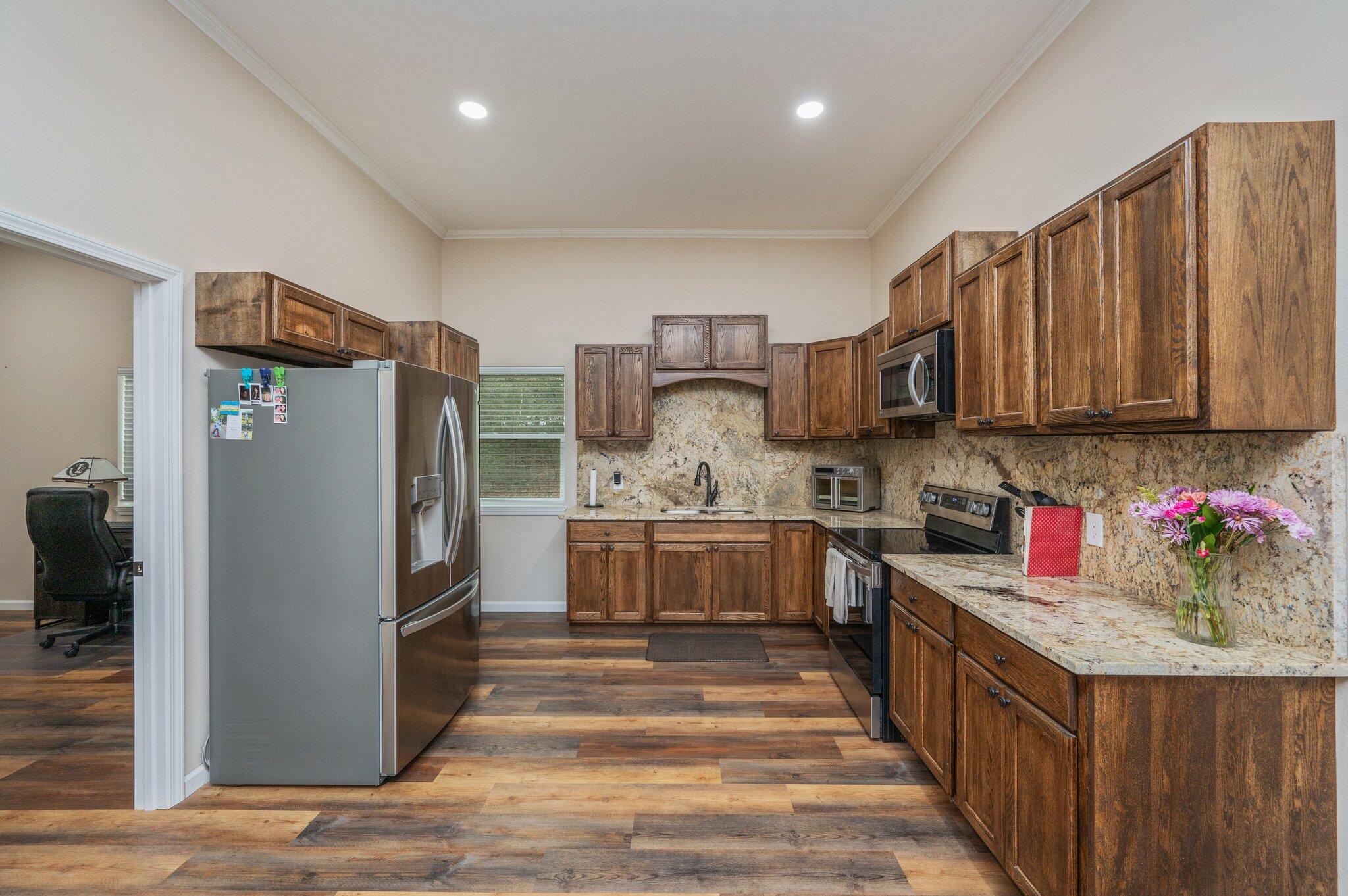 NO RECORDED SUBDIVISION - Residential