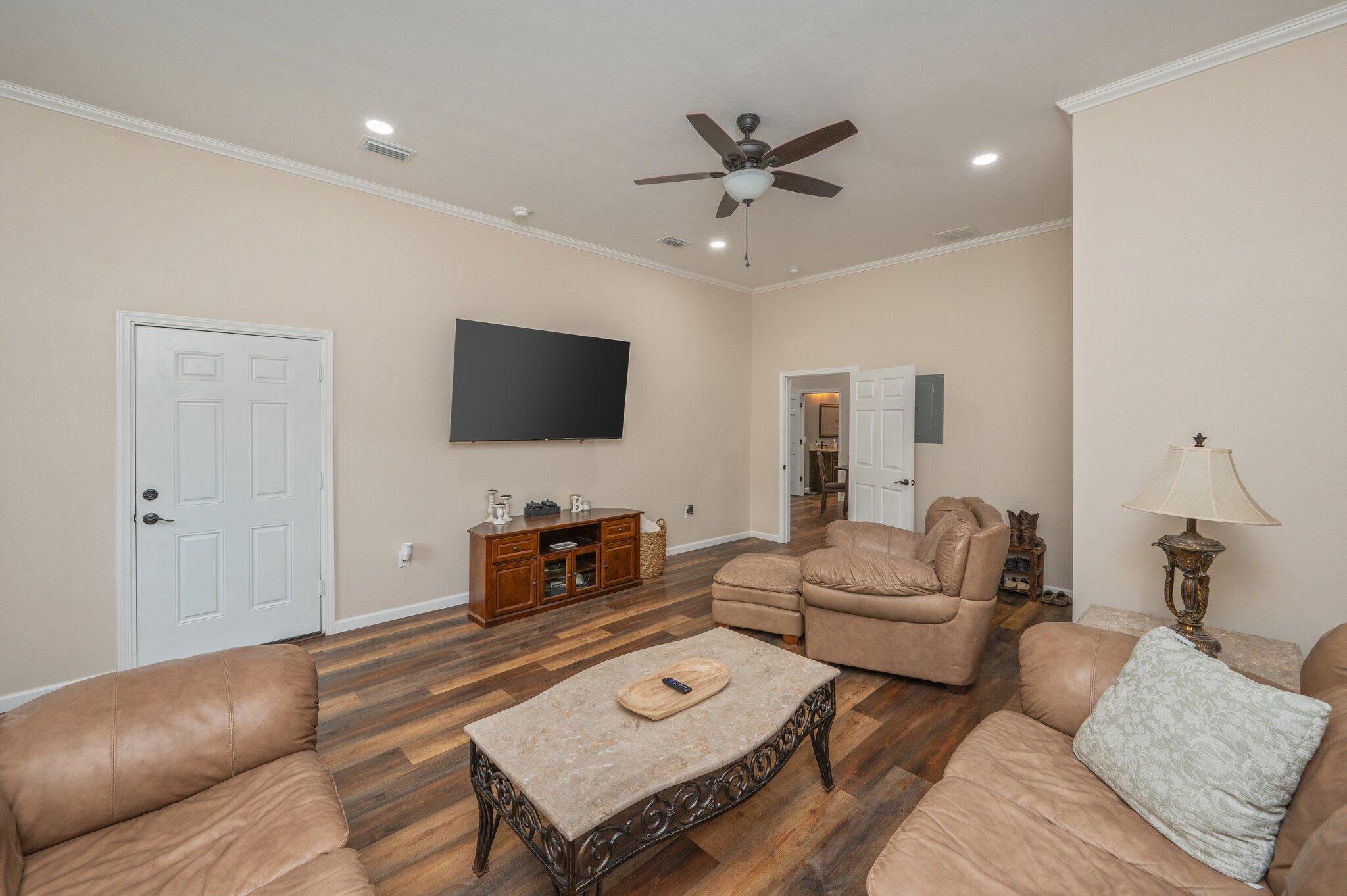 NO RECORDED SUBDIVISION - Residential