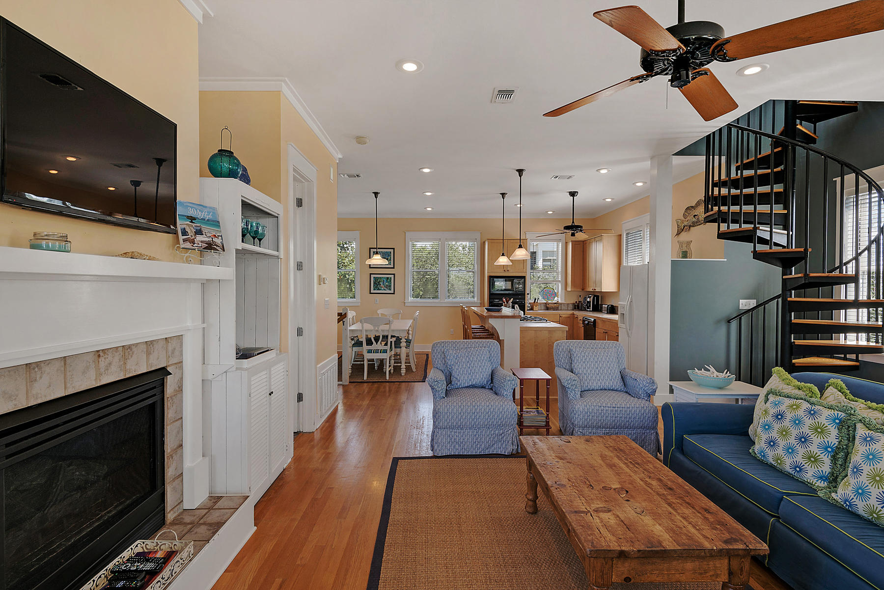 OLD FLORIDA BEACH - Residential