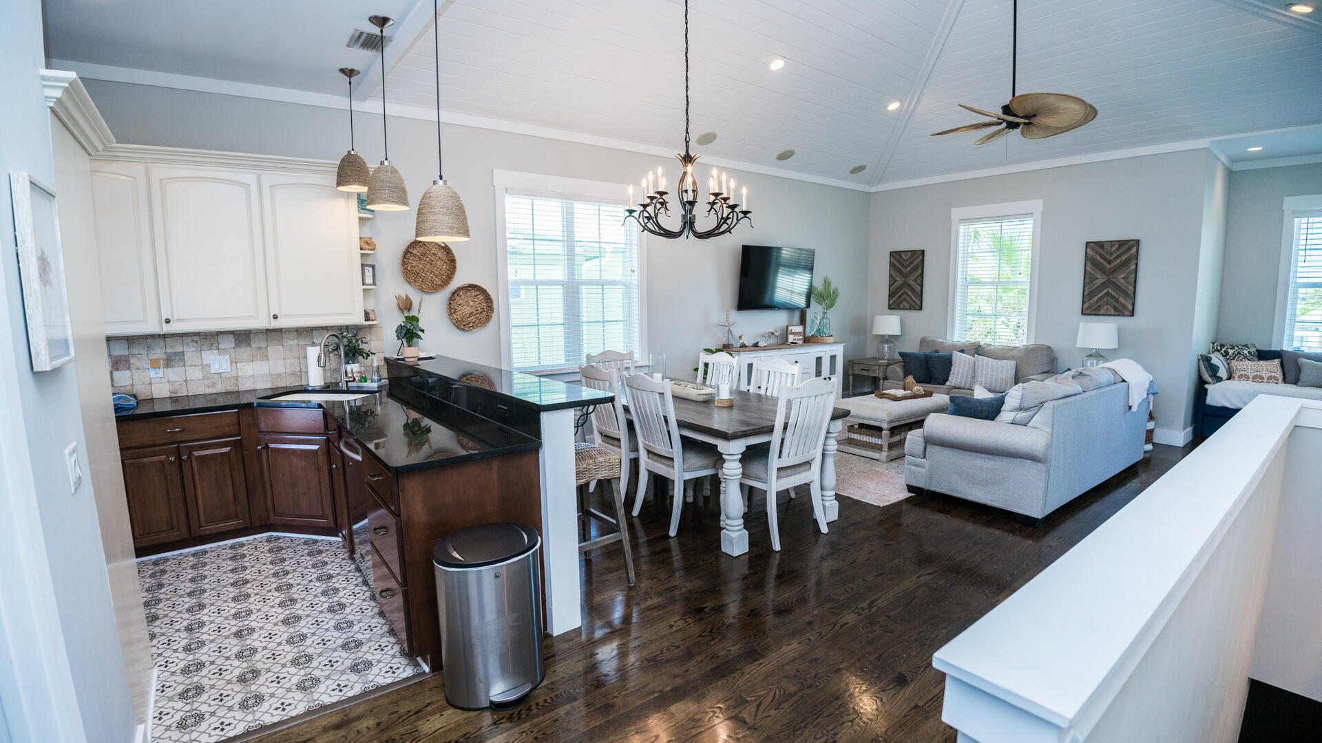 TREASURE ISLAND - Residential