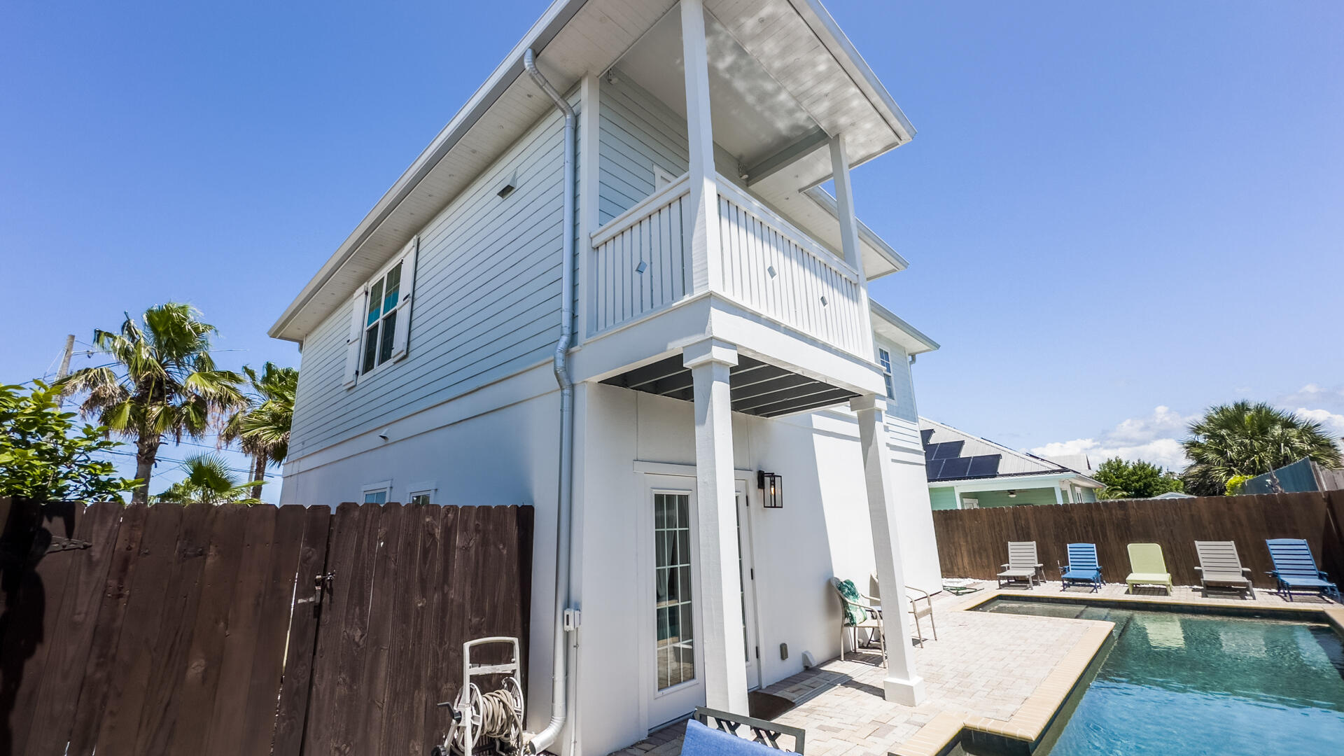 TREASURE ISLAND - Residential