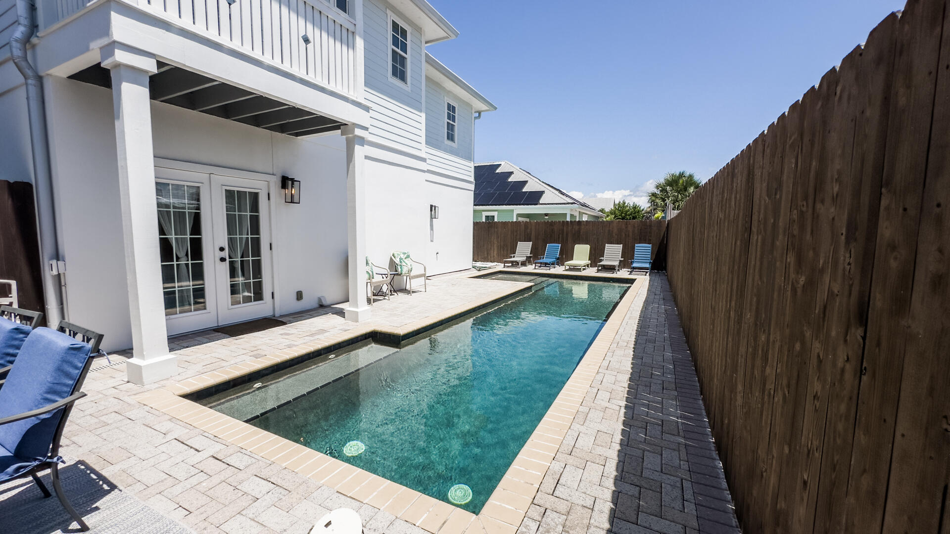 TREASURE ISLAND - Residential