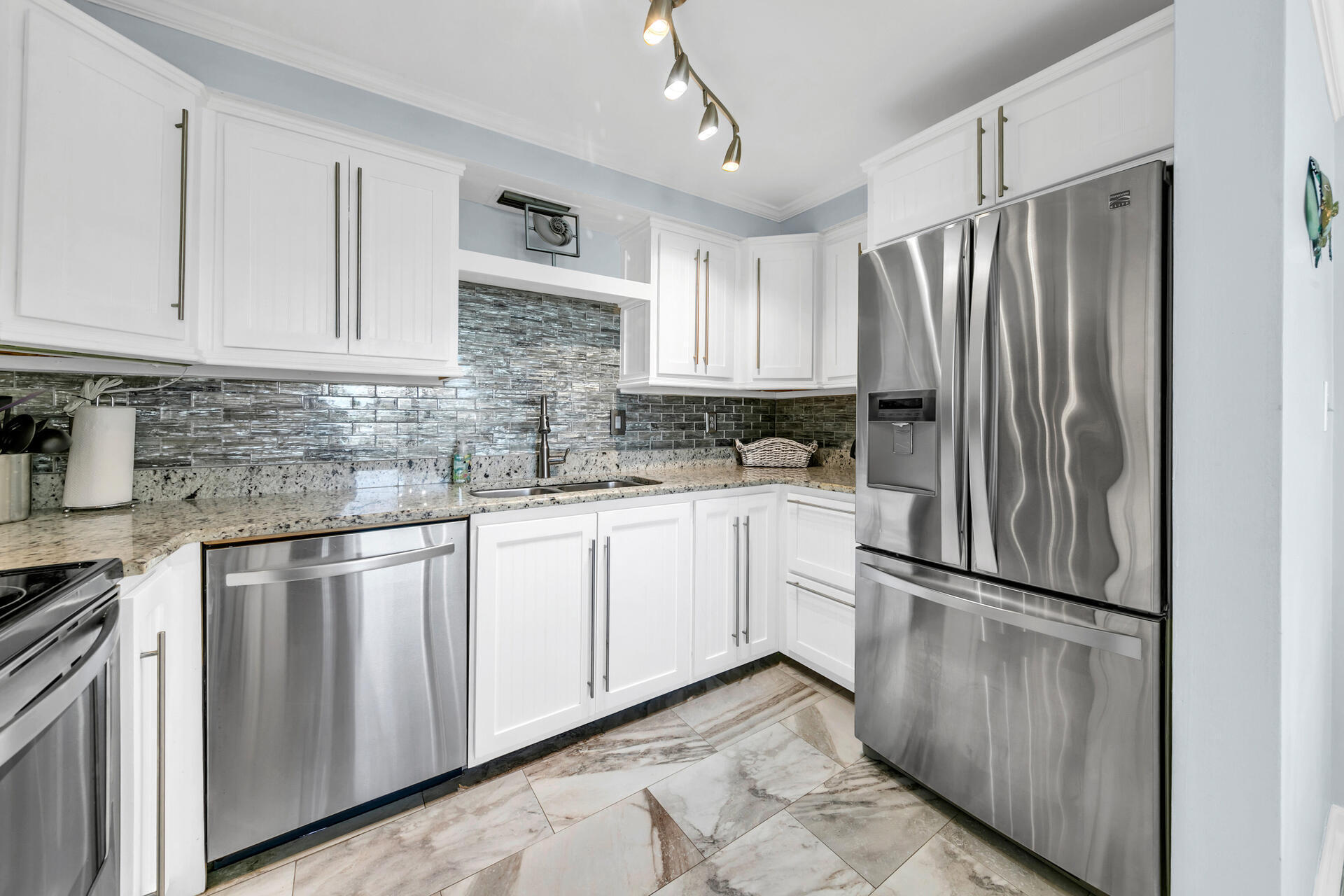 ENCLAVE PH 1 - Residential