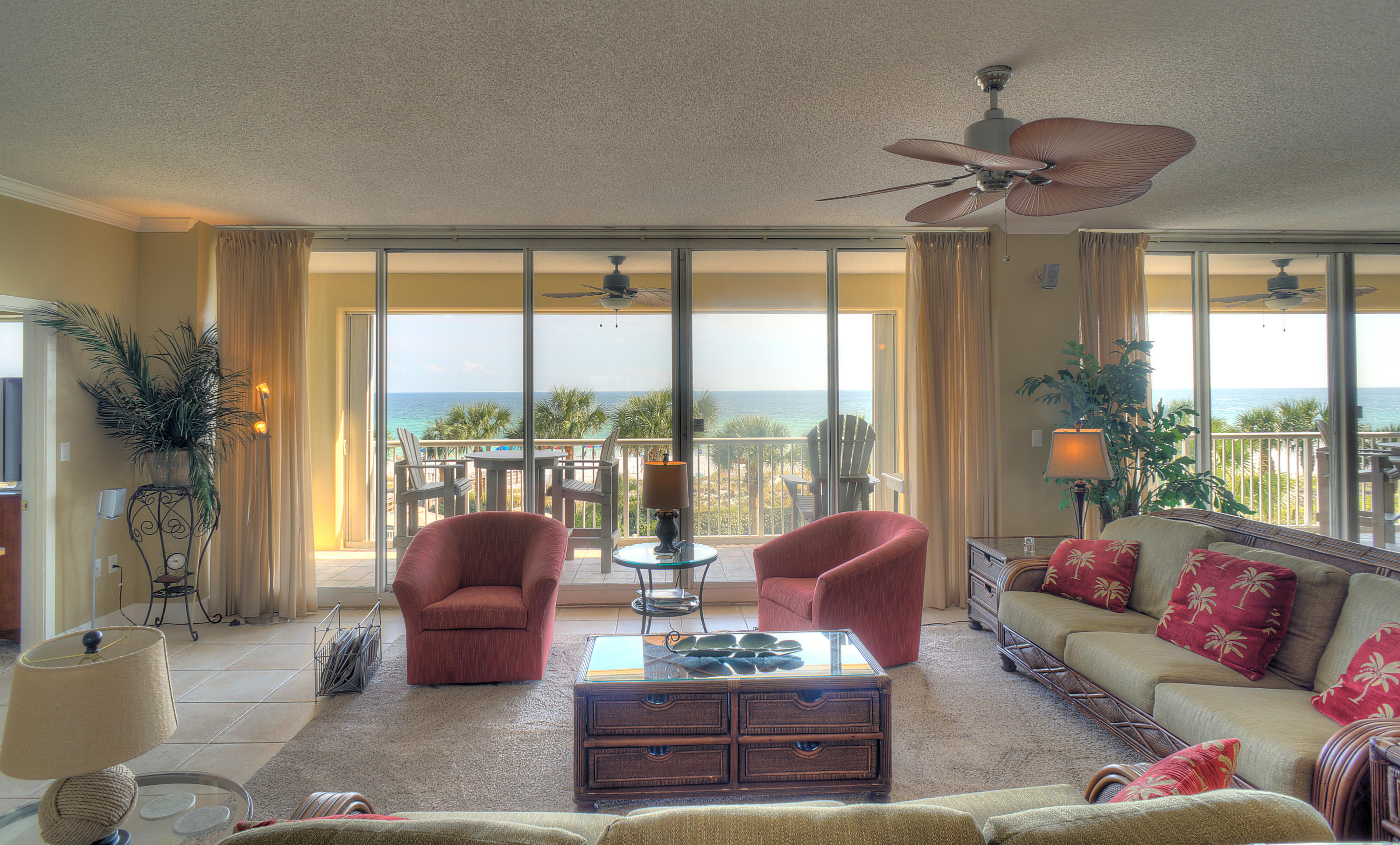 OCEANIA CONDO - Residential
