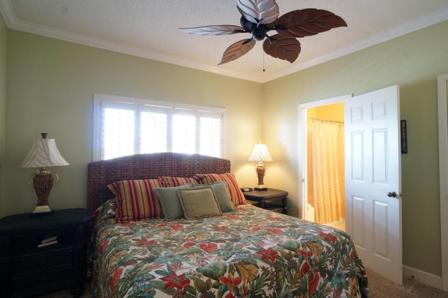 OCEANIA CONDO - Residential