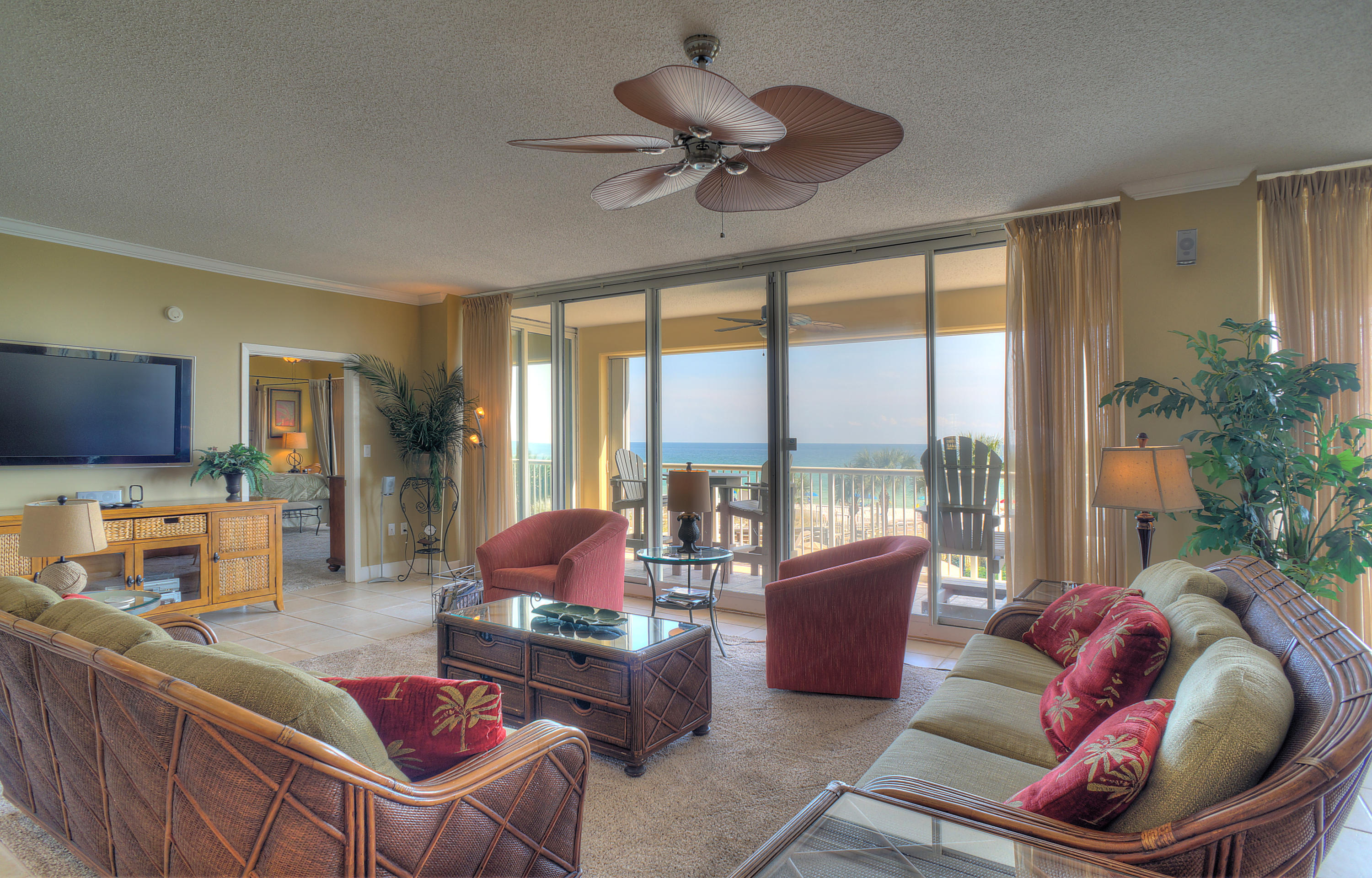 OCEANIA CONDO - Residential