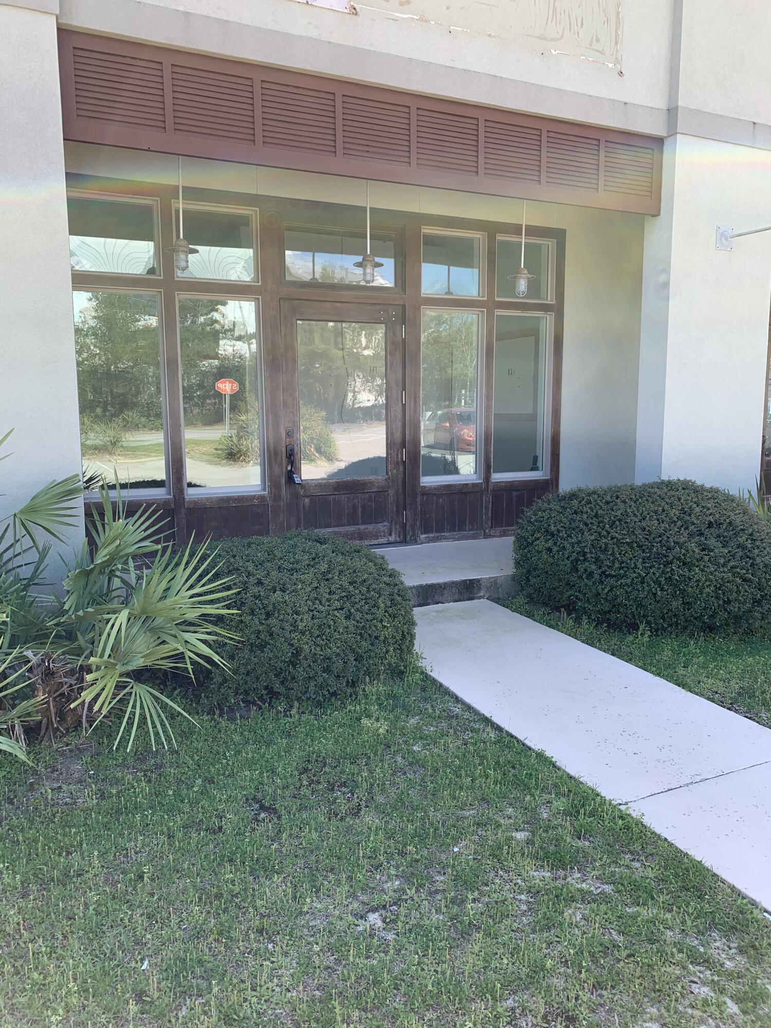 Great retail, office, or even medical space facing 30-A. Fantastic location in Blue Mountain beach. This space is a blank canvas for your vision. Separate bathroom and storage closet. Sales tax on commercial rental in addition to base rent. No CAM fee!!! Call to see today!