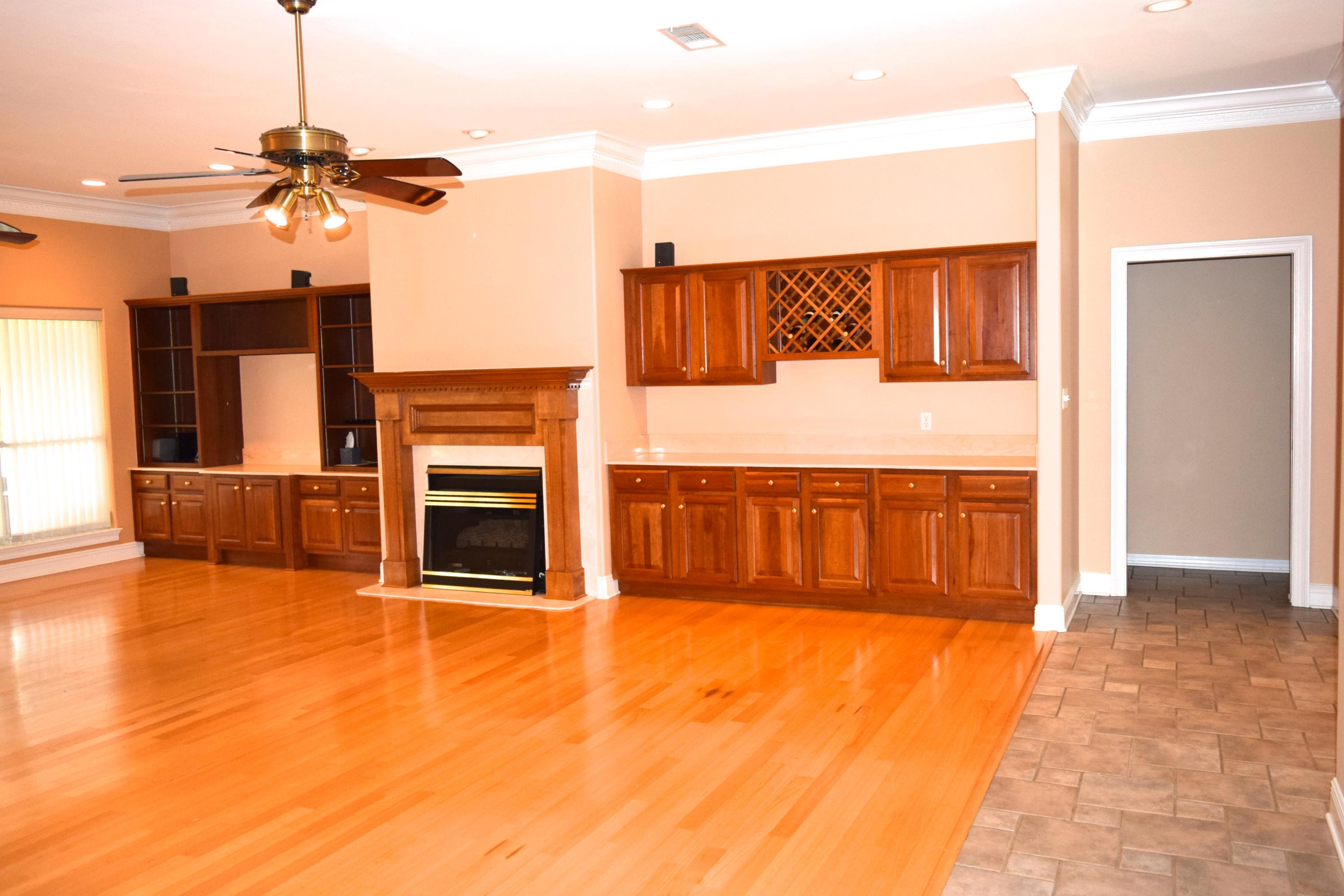 Biscayne Point Pine Ranch - Residential