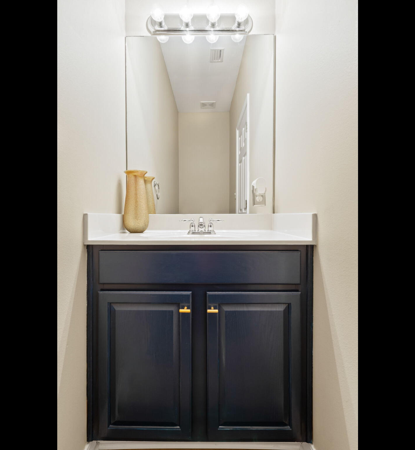 ENCHANTED ESTATES - Residential