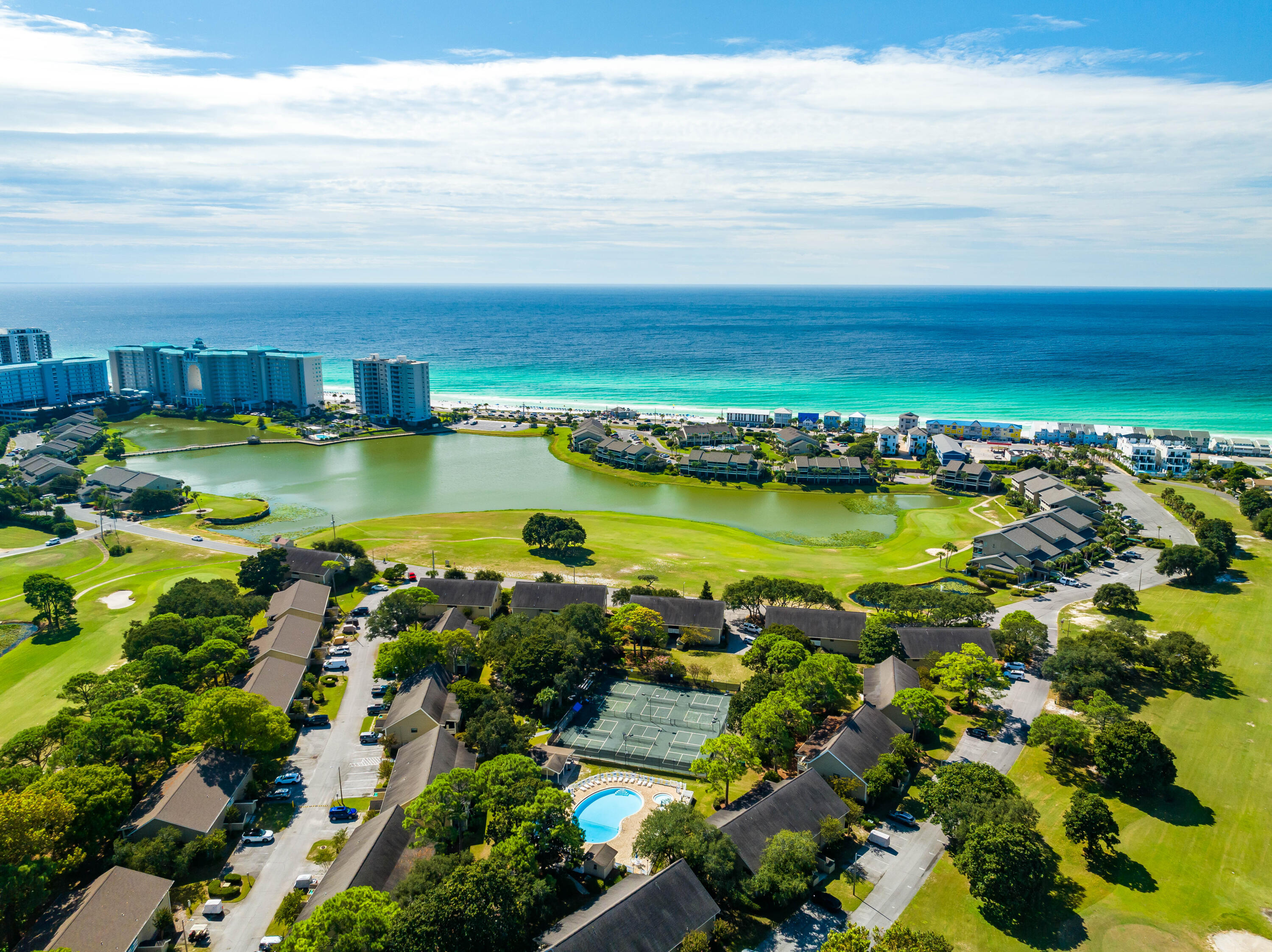 SEASCAPE CONDO GARDEN VILLA - Residential
