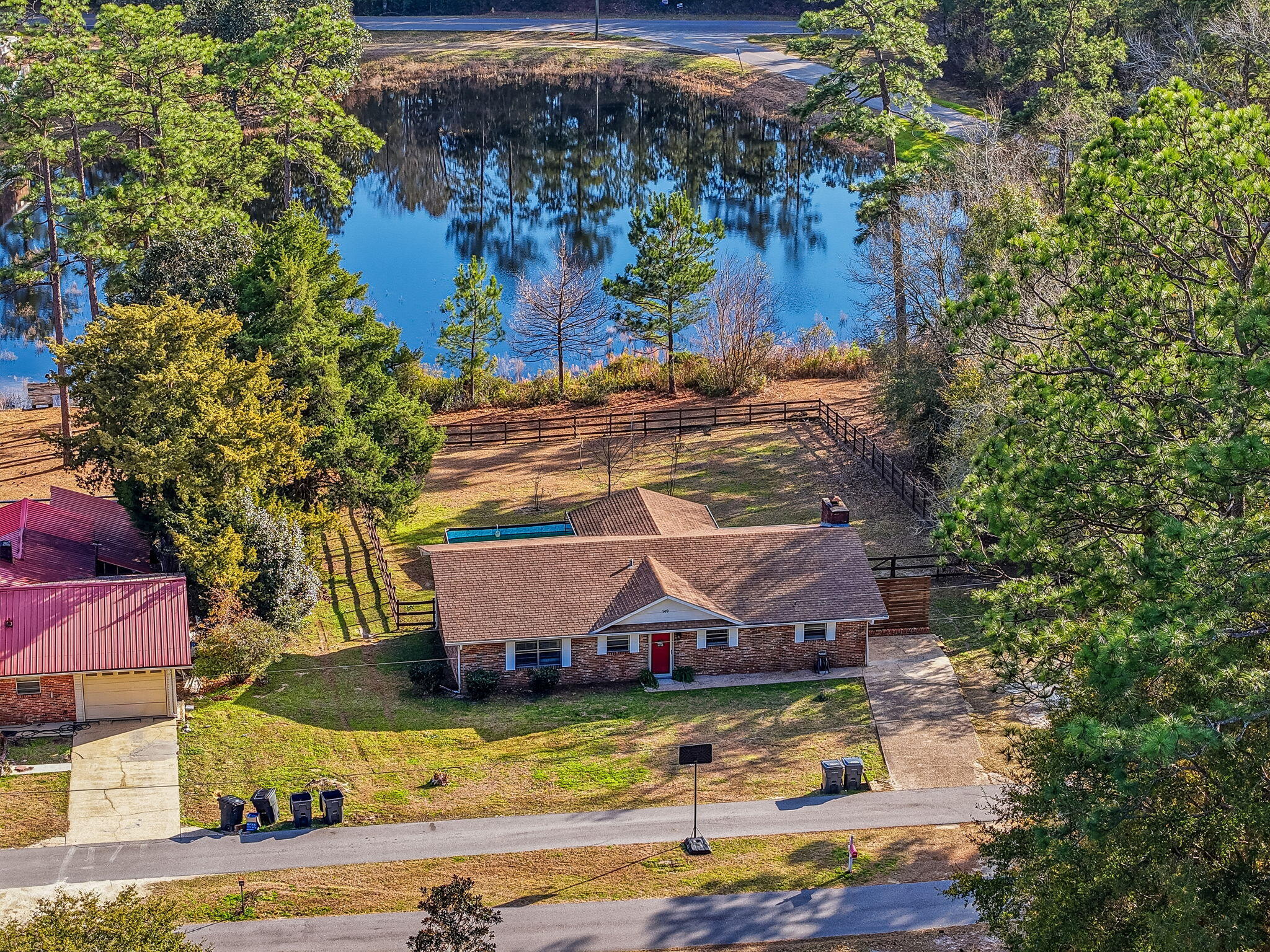 PINE HILLS - Residential