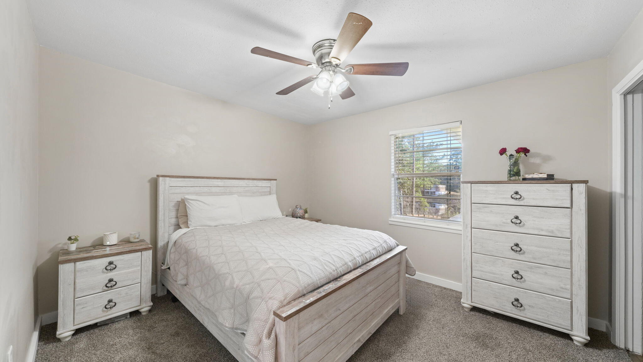 PINE HILLS - Residential