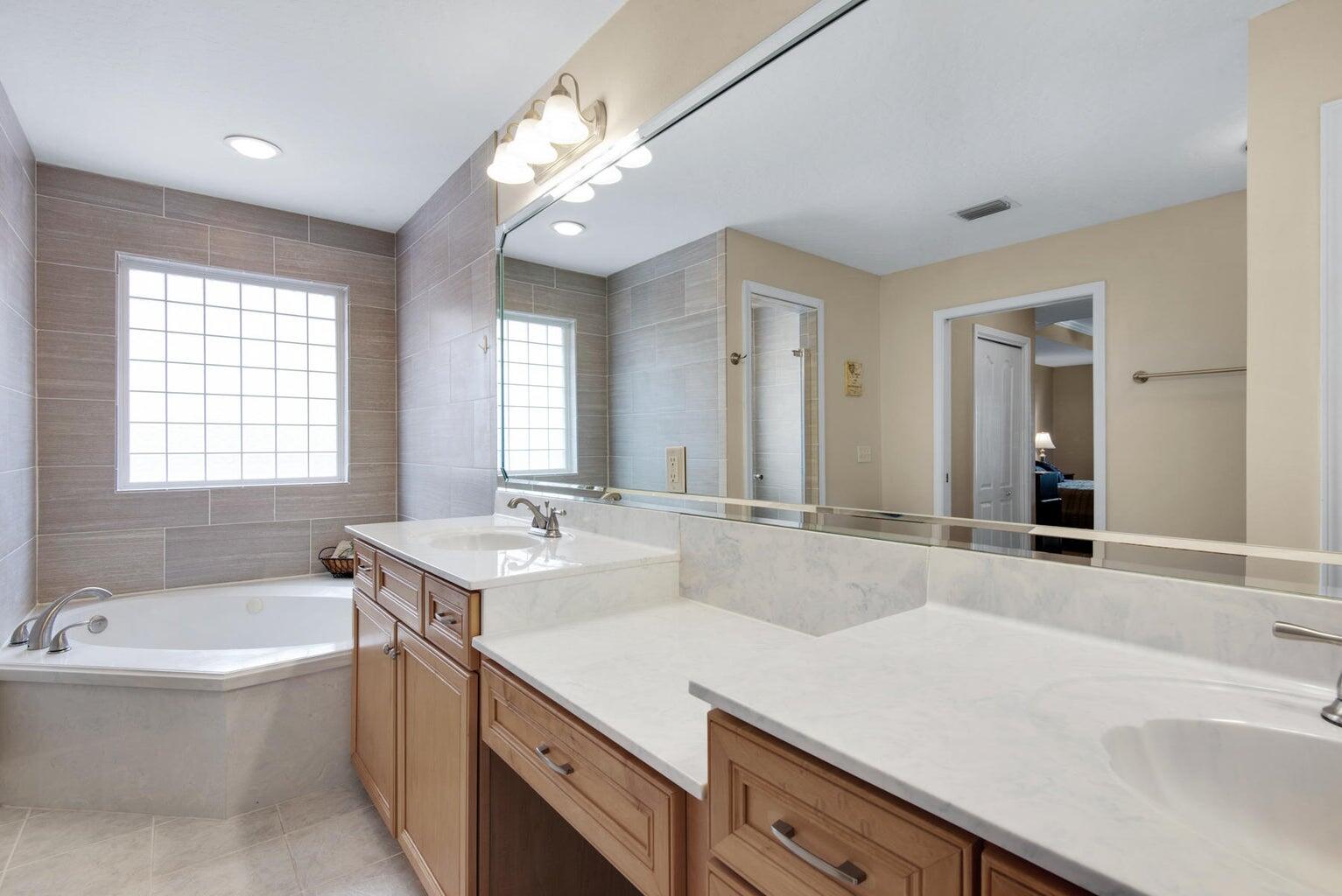 BRIDGEPORT COLONY - Residential Lease