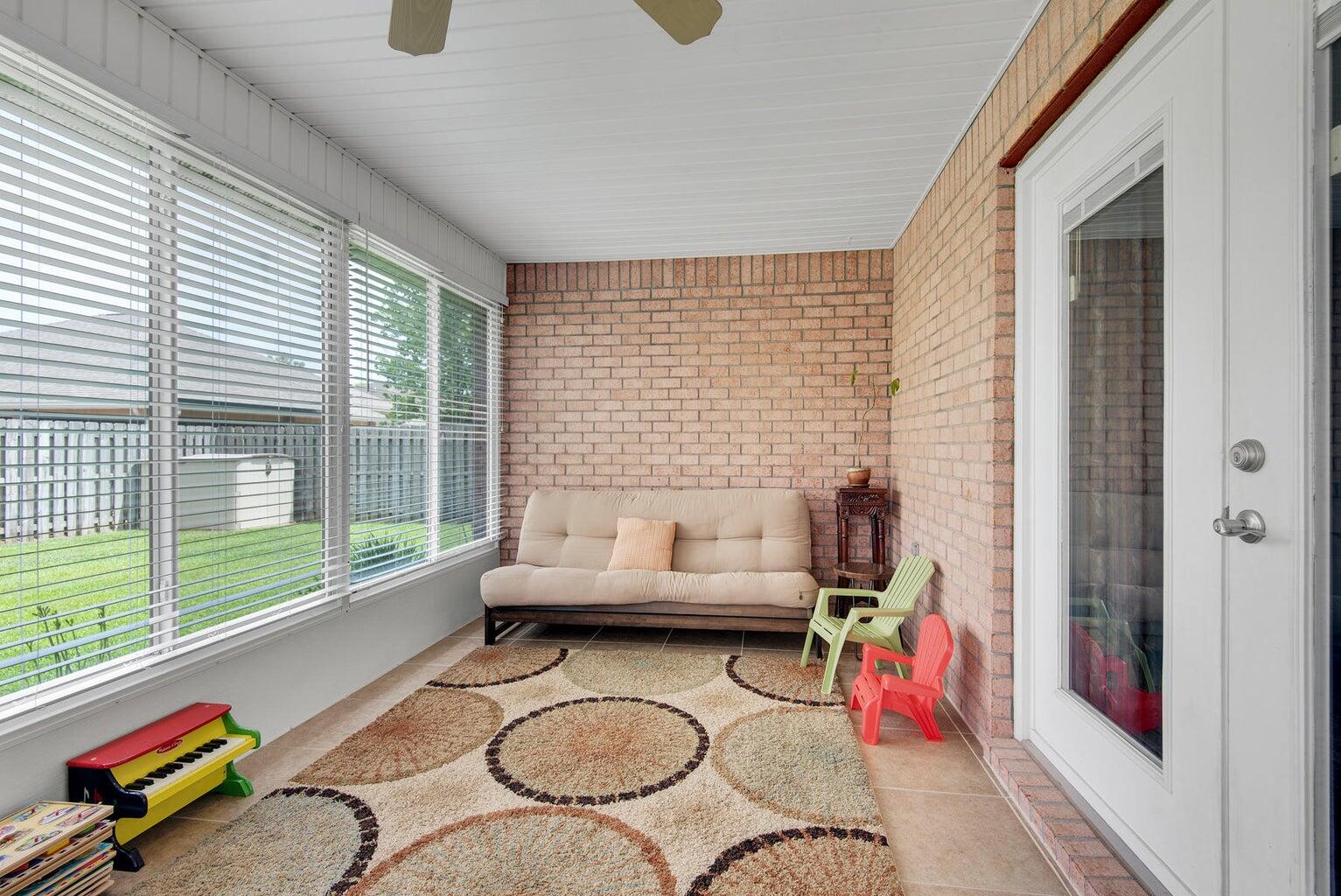 BRIDGEPORT COLONY - Residential Lease