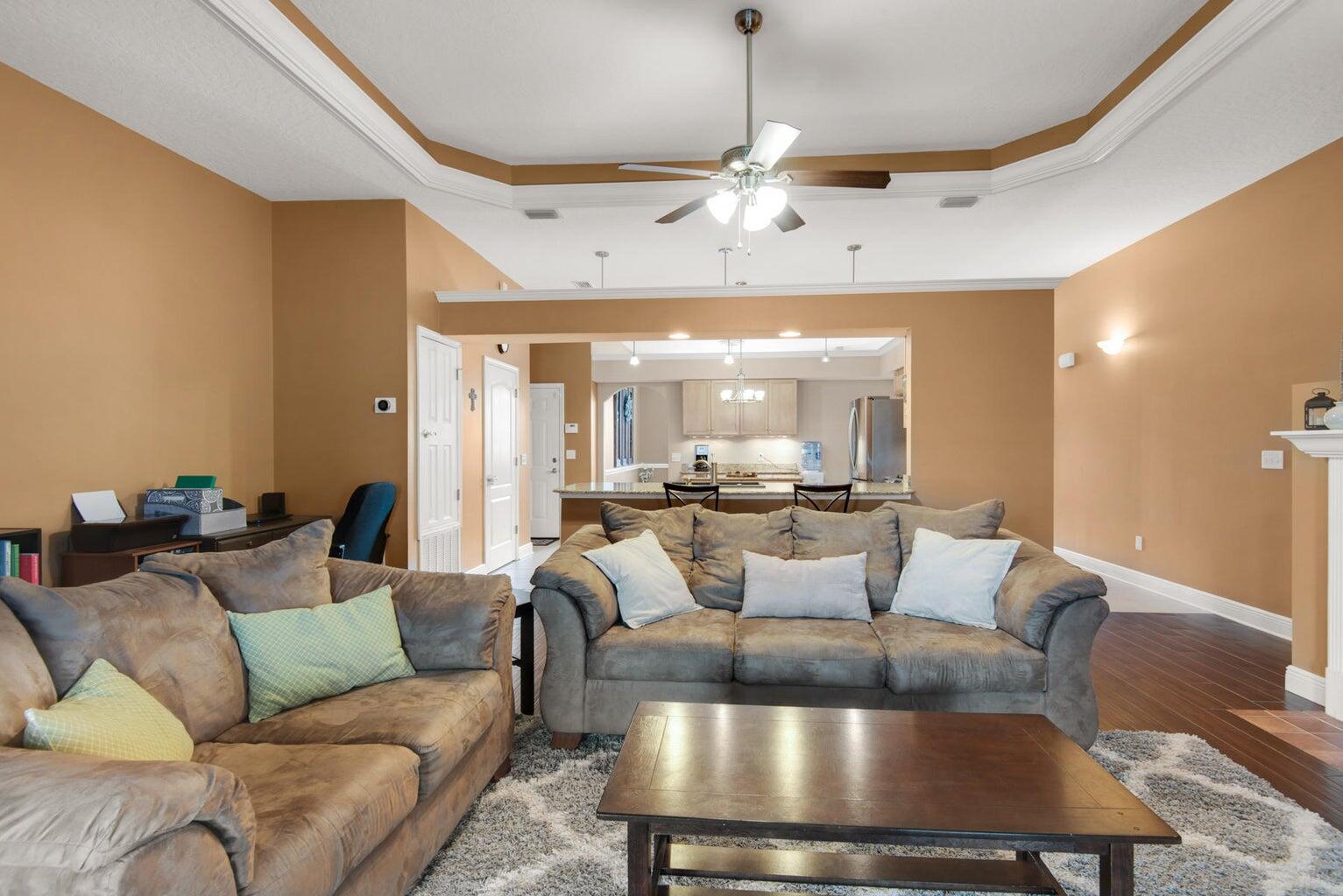 BRIDGEPORT COLONY - Residential Lease