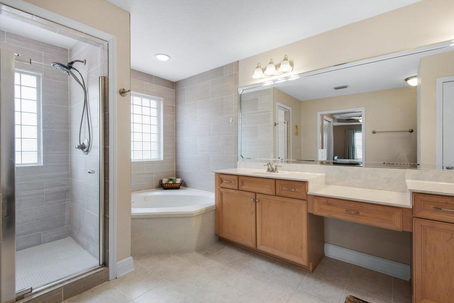 BRIDGEPORT COLONY - Residential Lease