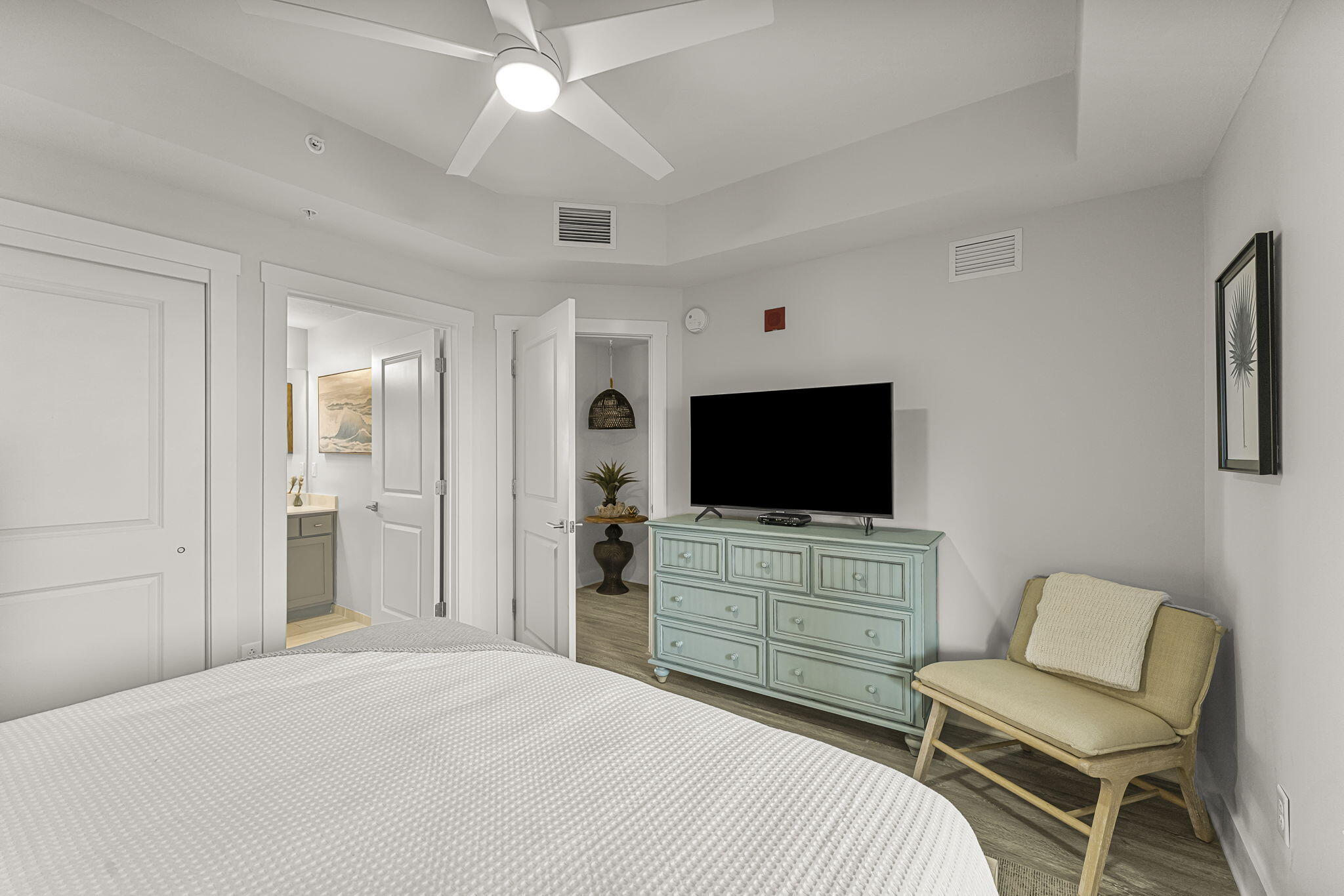 Calypso Towers III - Residential