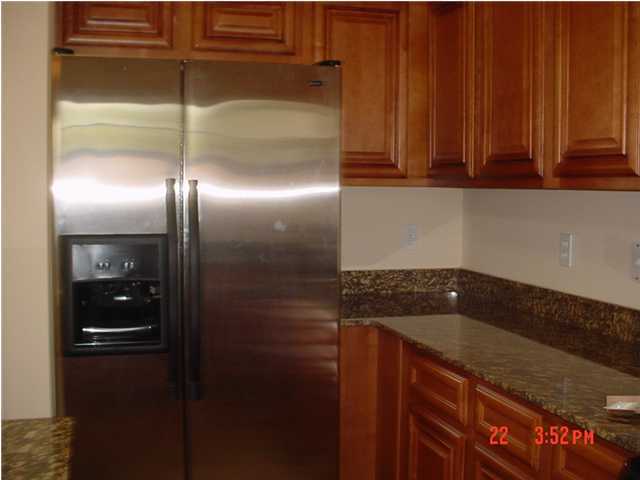 MERIDIAN SQUARE T/H - Residential Lease