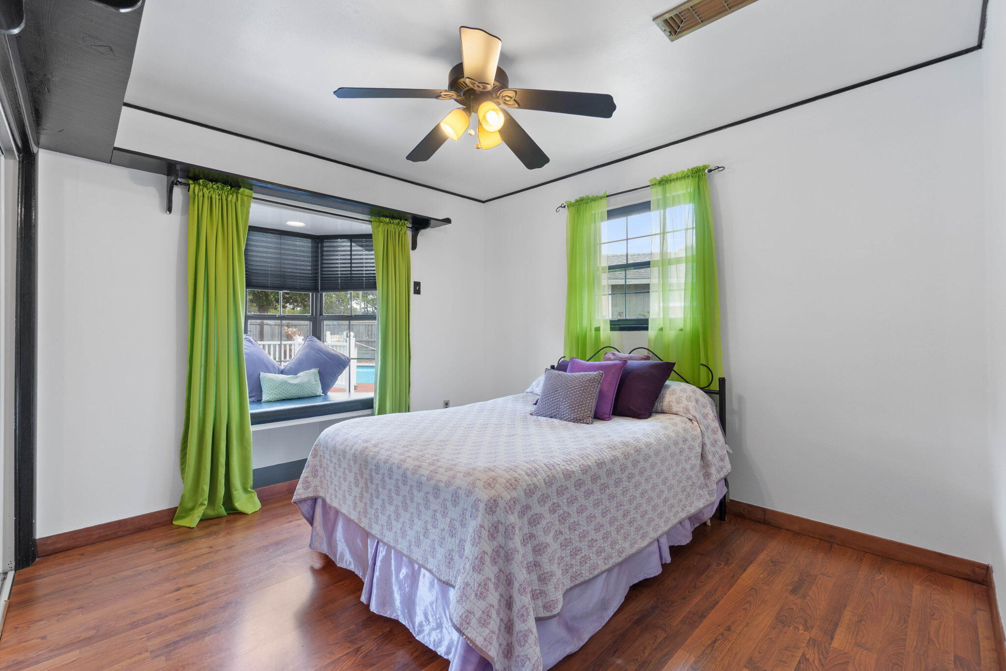 SEABREEZE 5TH ADDN - Residential