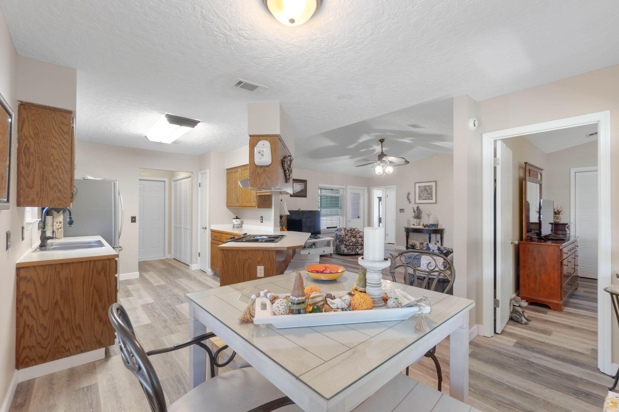 WILLOW RIDGE - Residential