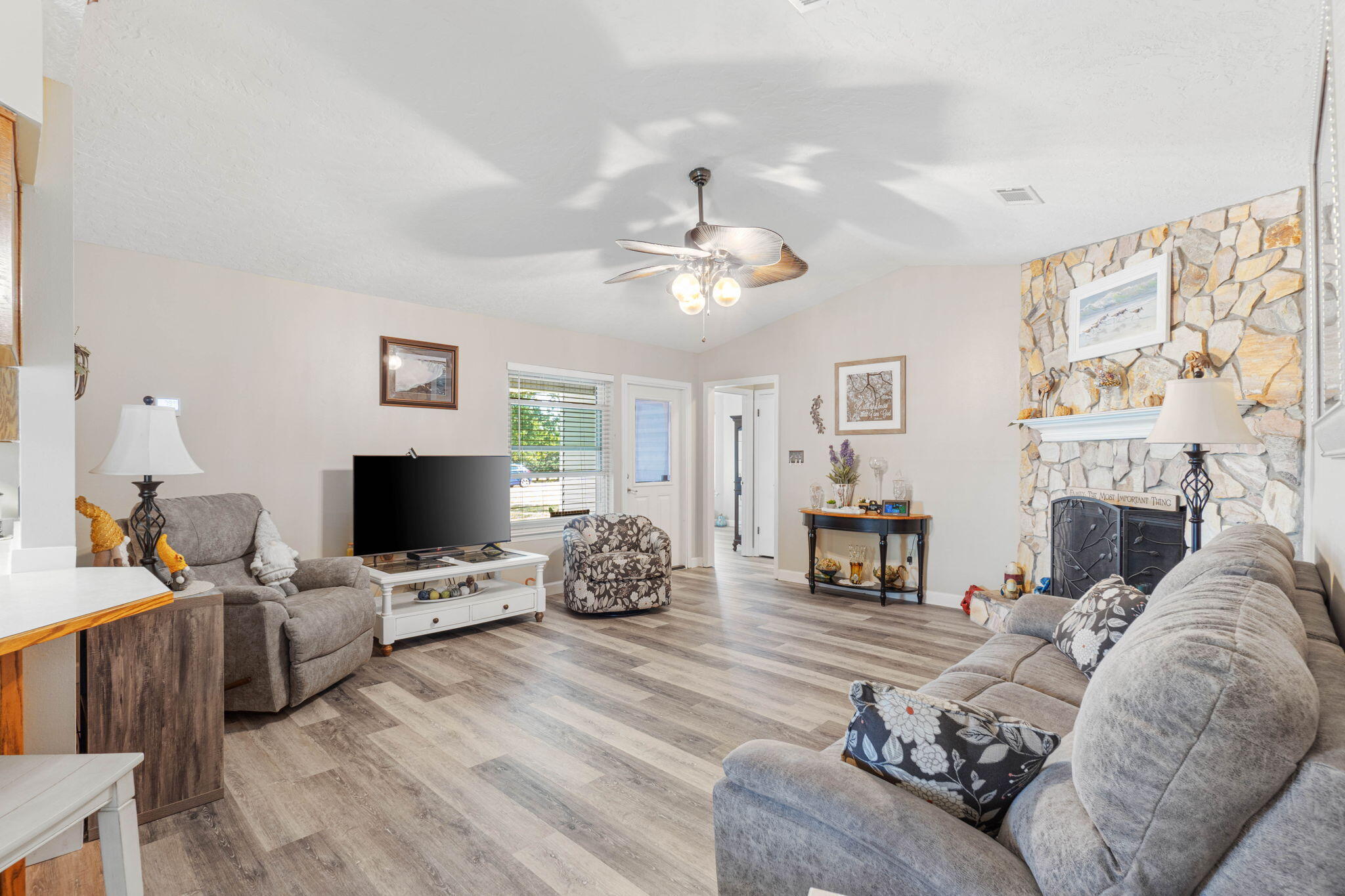 WILLOW RIDGE - Residential