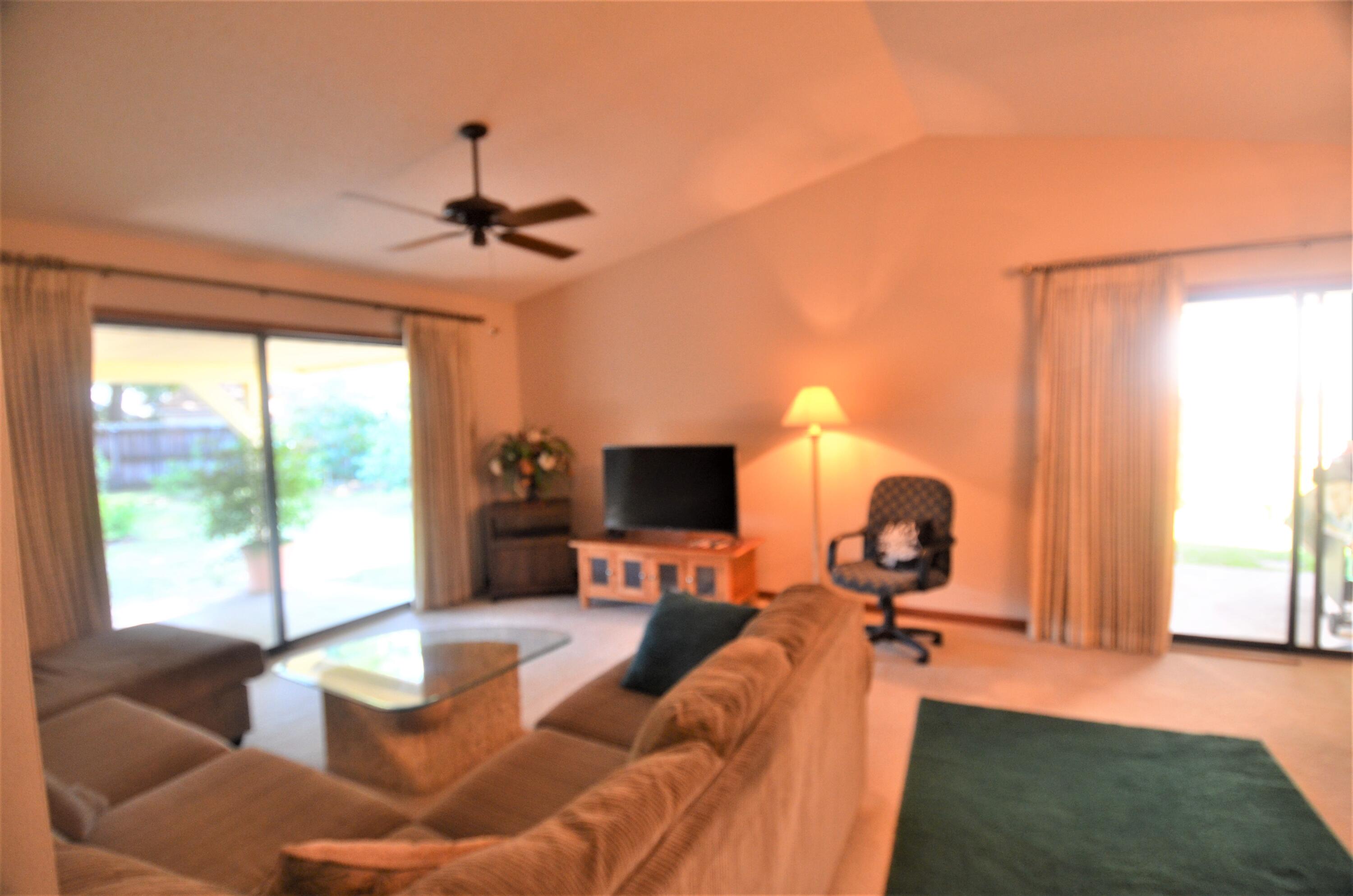 CEDAR RIDGE - Residential