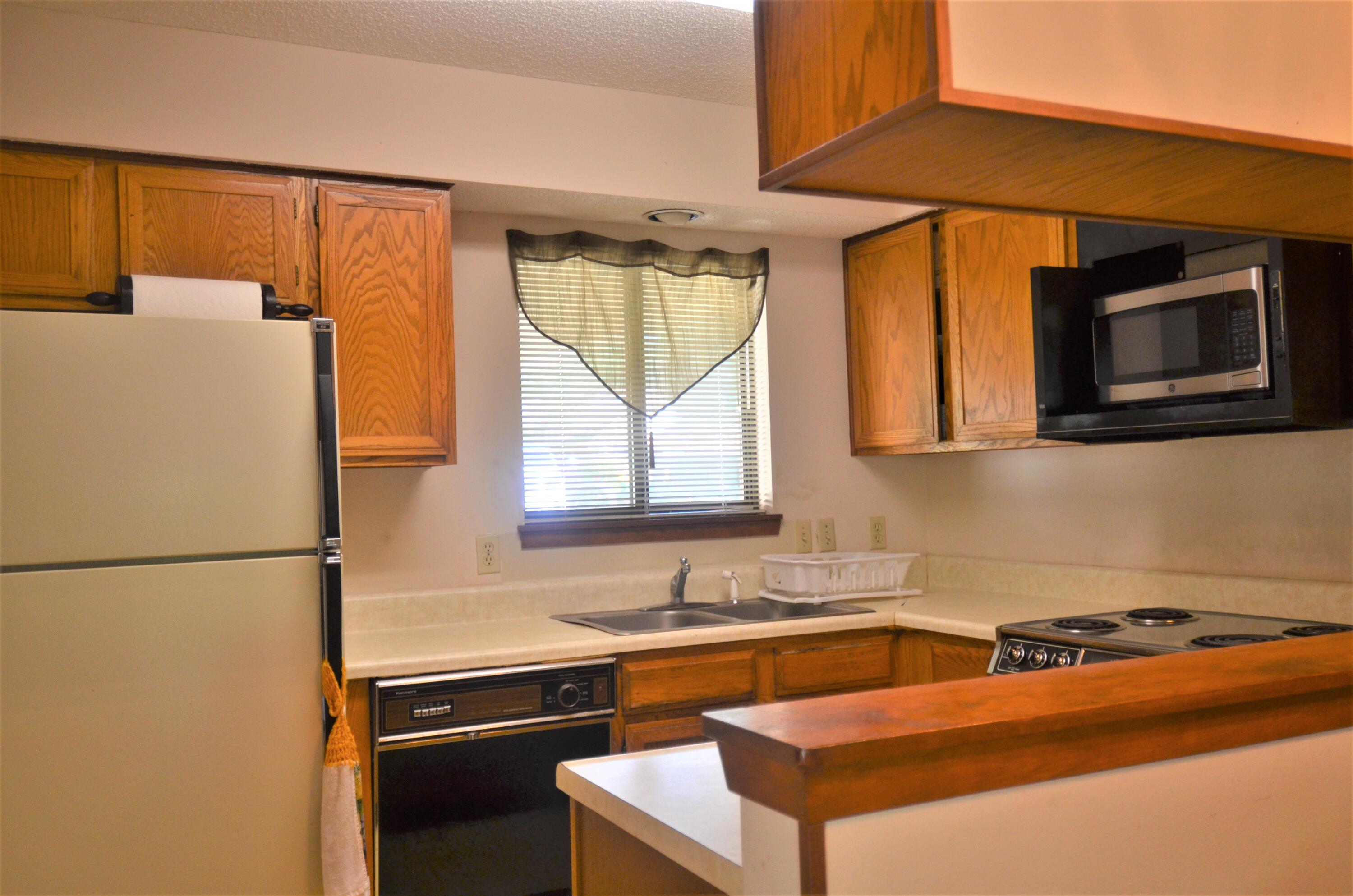 CEDAR RIDGE - Residential