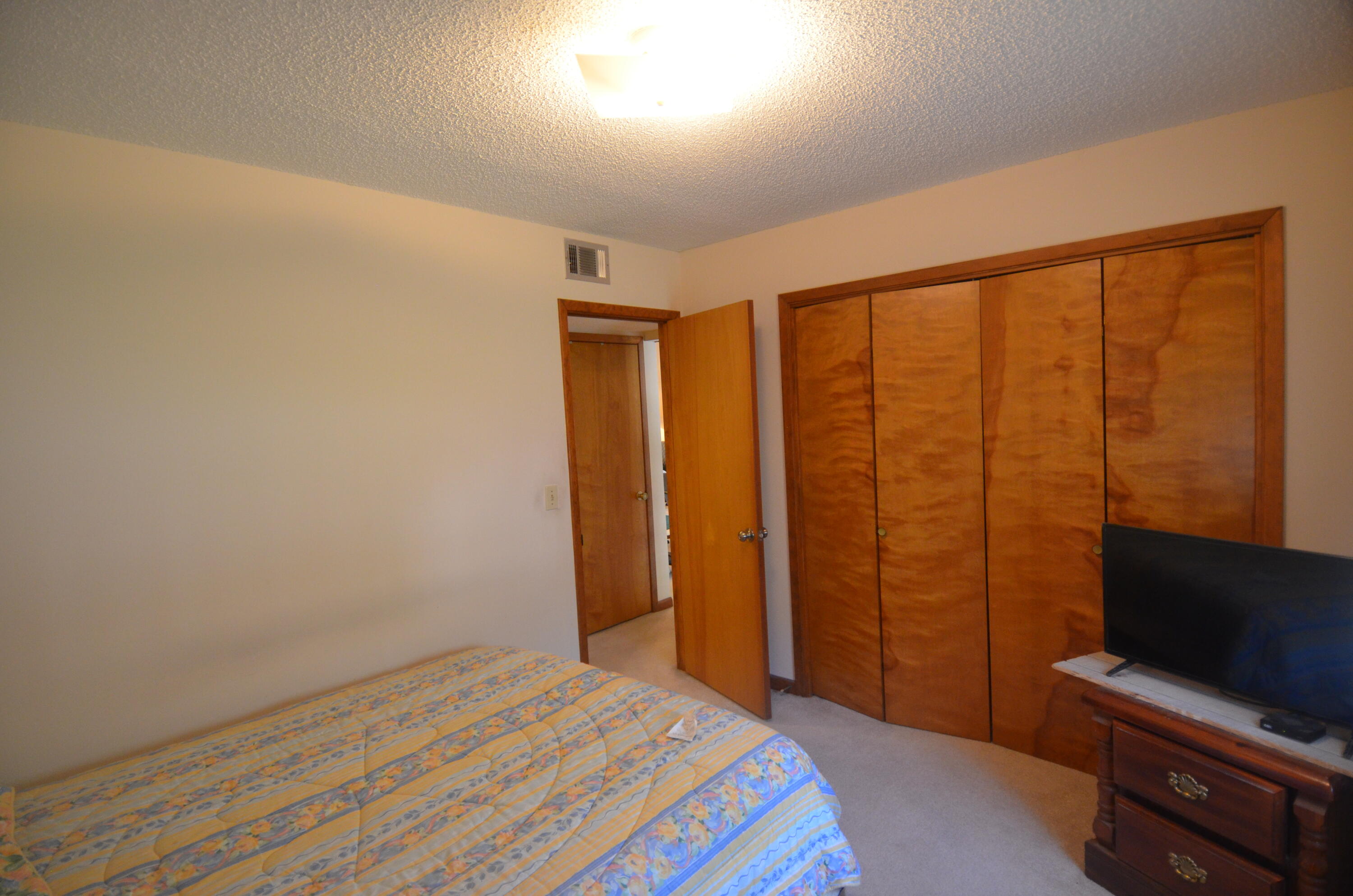 CEDAR RIDGE - Residential