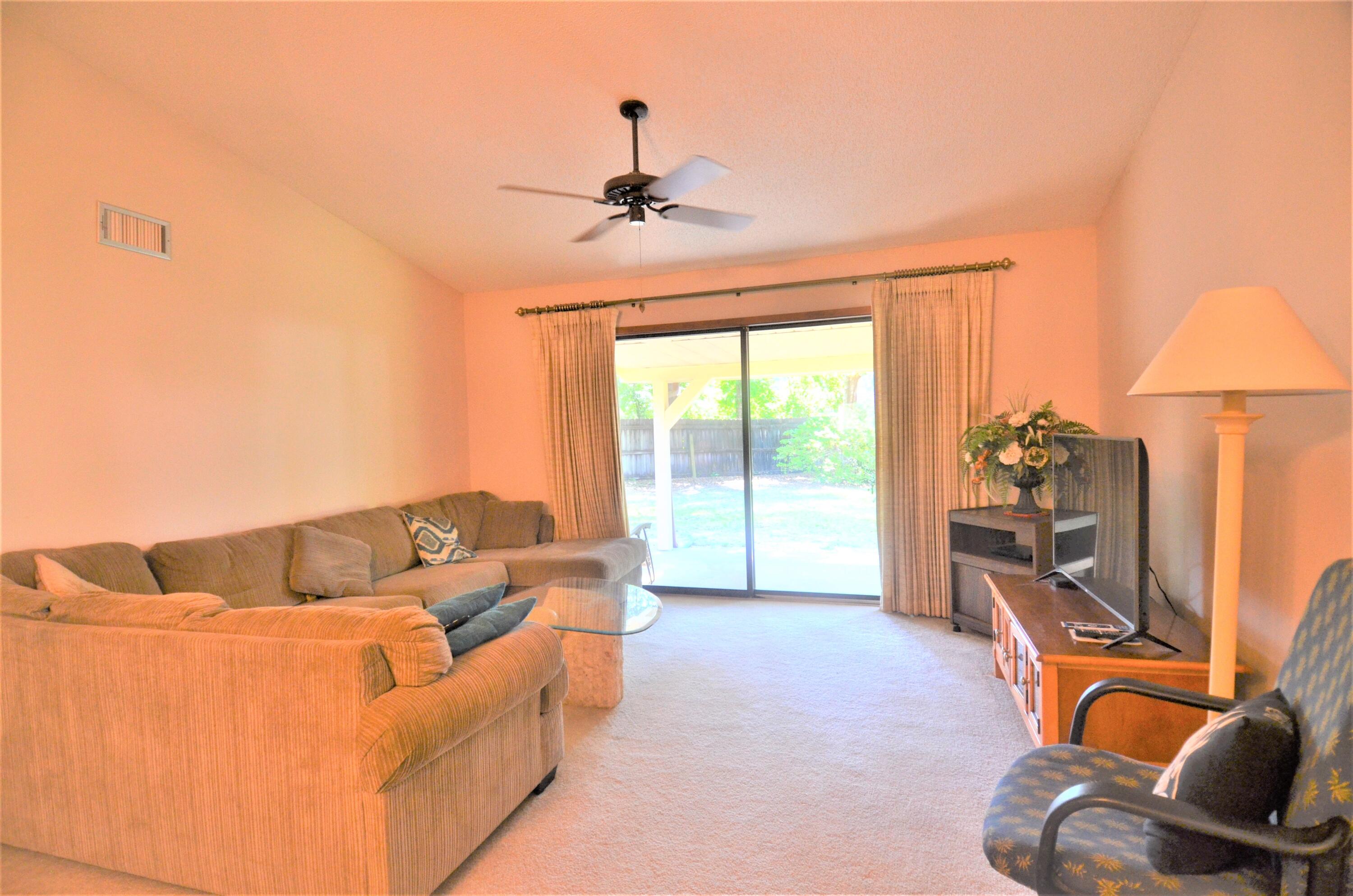 CEDAR RIDGE - Residential