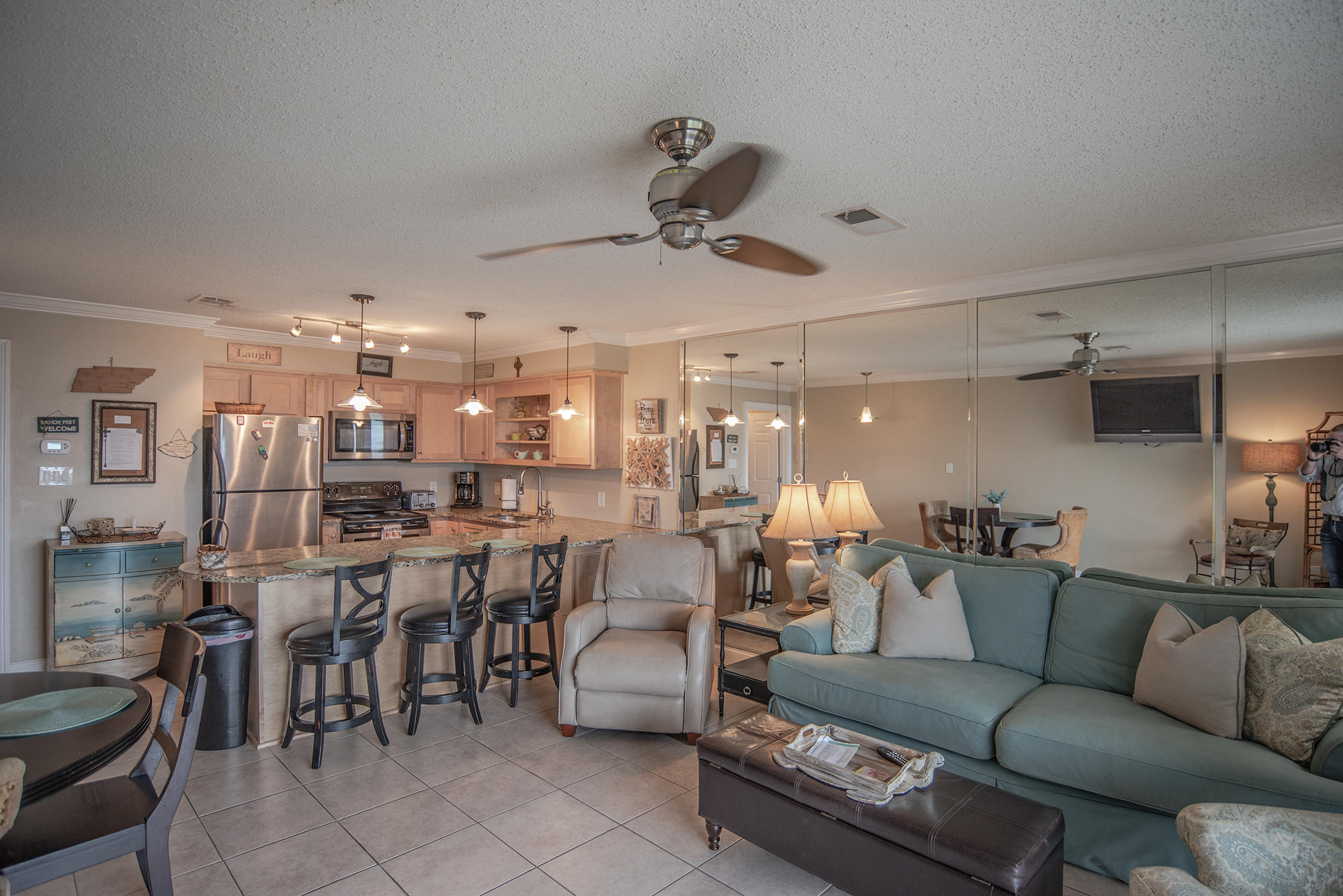 EMERALD SHORES - Residential