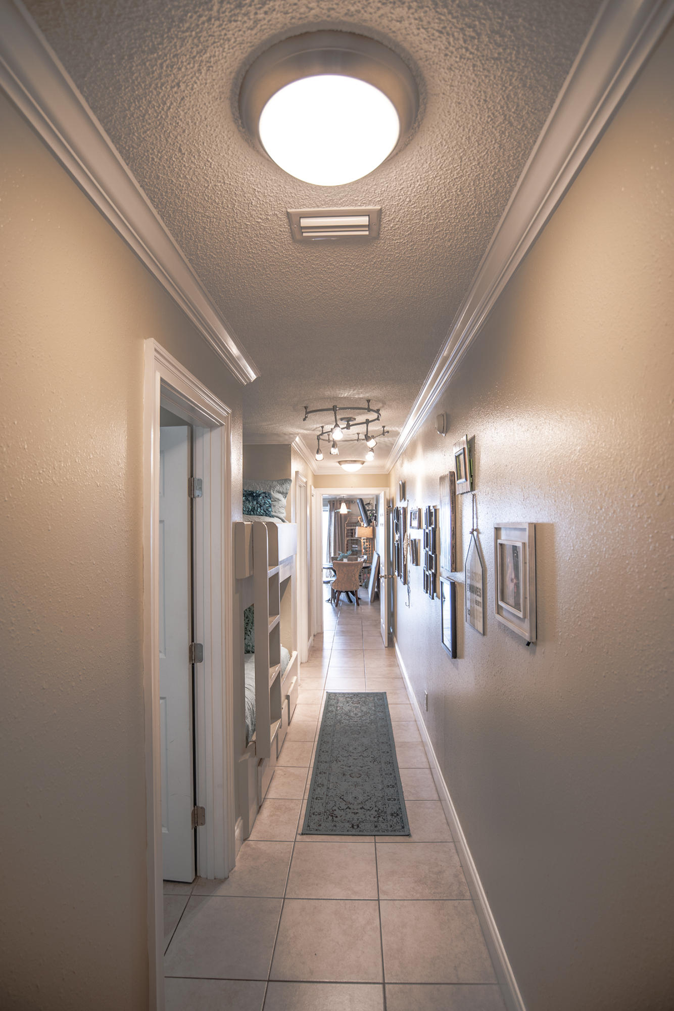 EMERALD SHORES - Residential