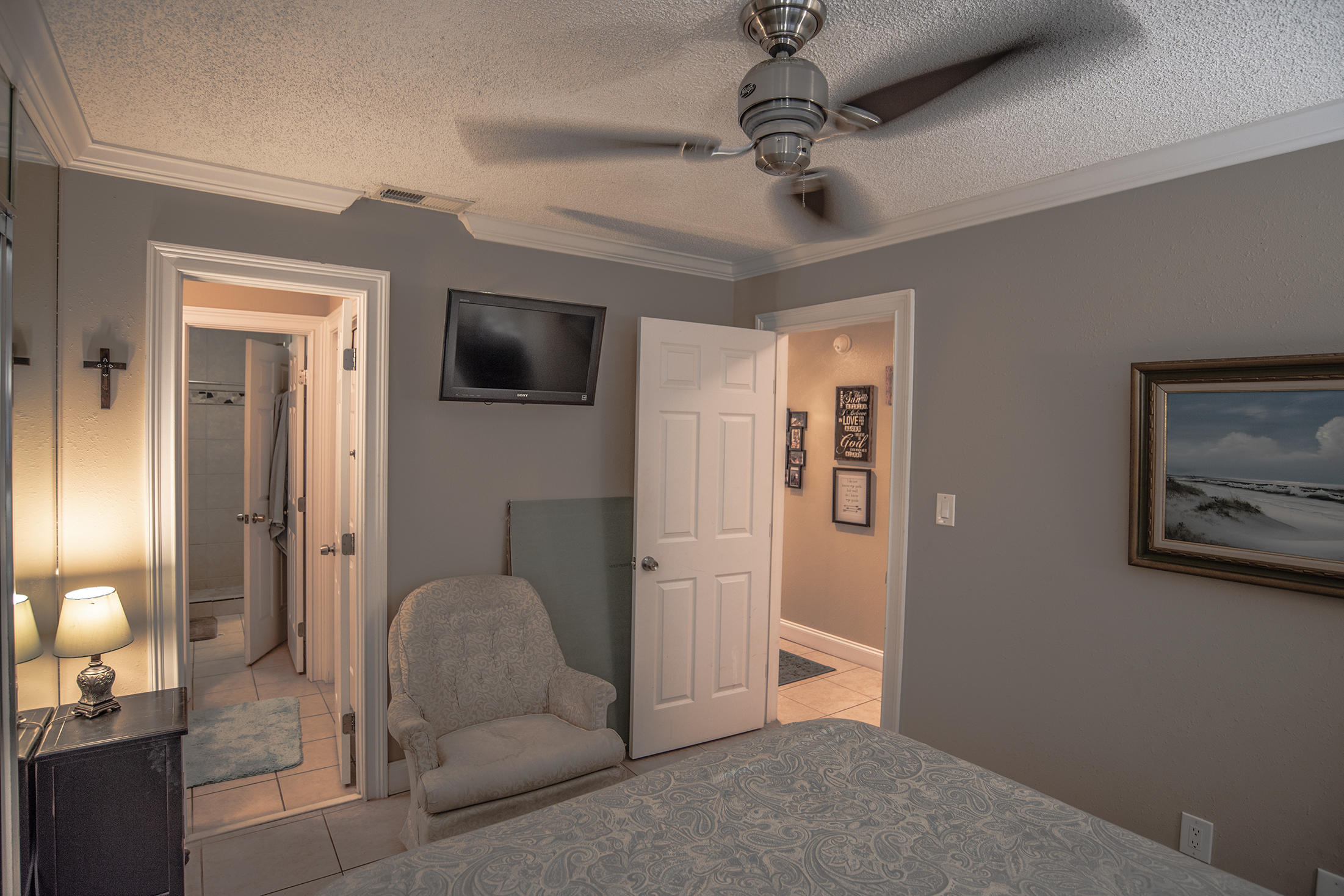 EMERALD SHORES - Residential