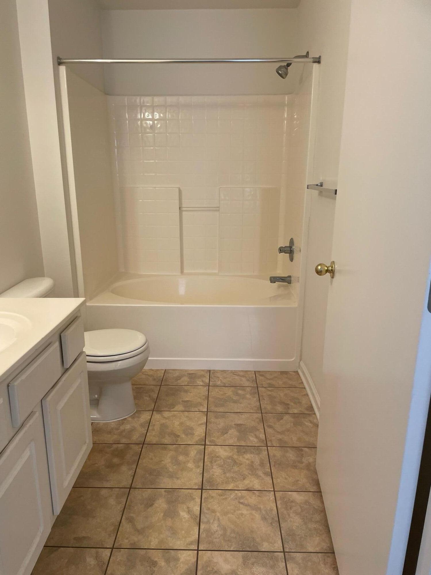 FAIRVIEW HEIGHTS - Residential Lease