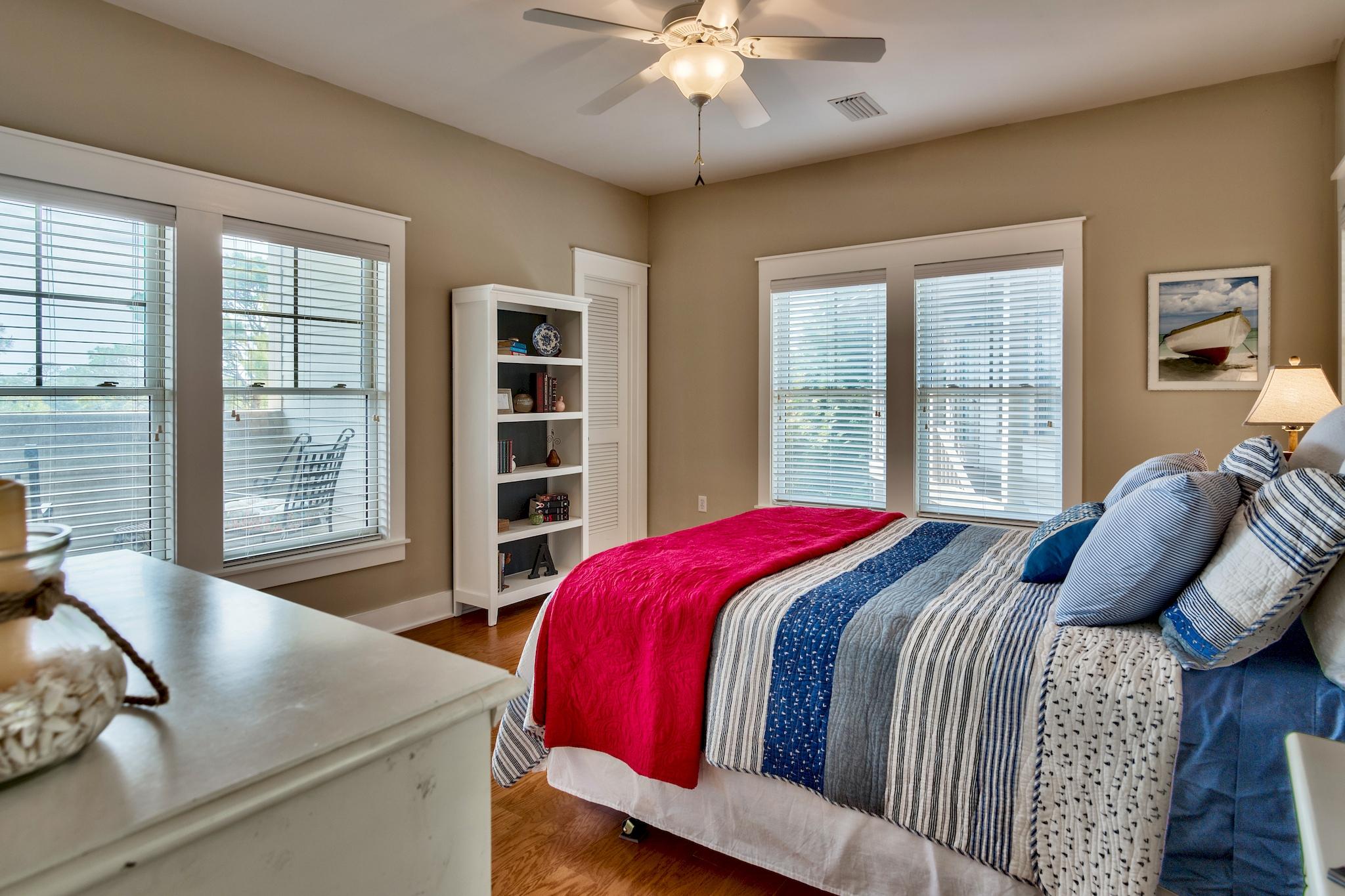 SUMMER RIDGE - Residential