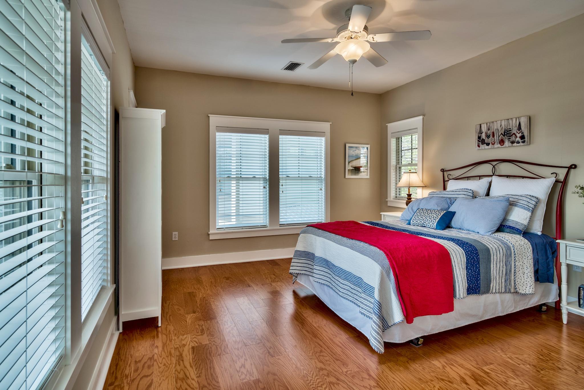 SUMMER RIDGE - Residential