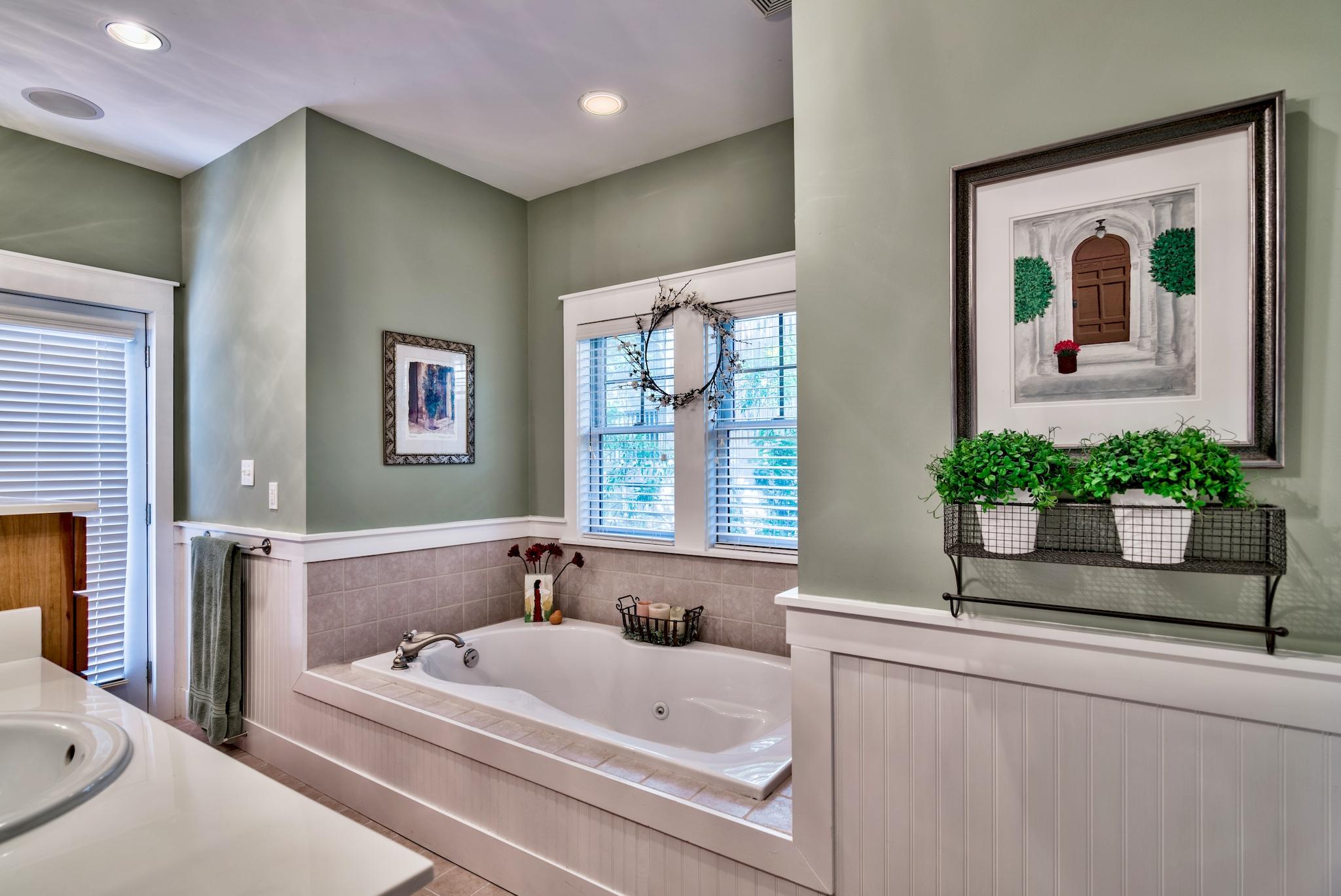 SUMMER RIDGE - Residential