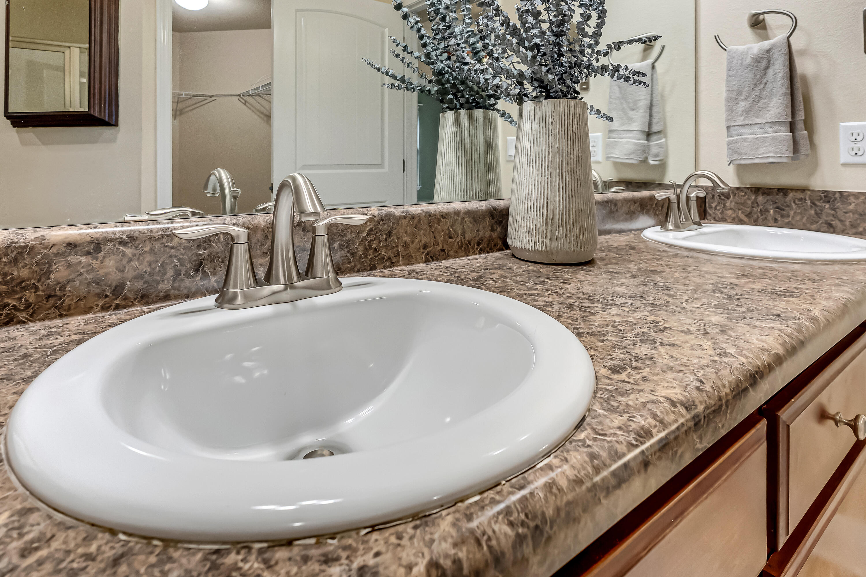 ALICIA PLACE - Residential