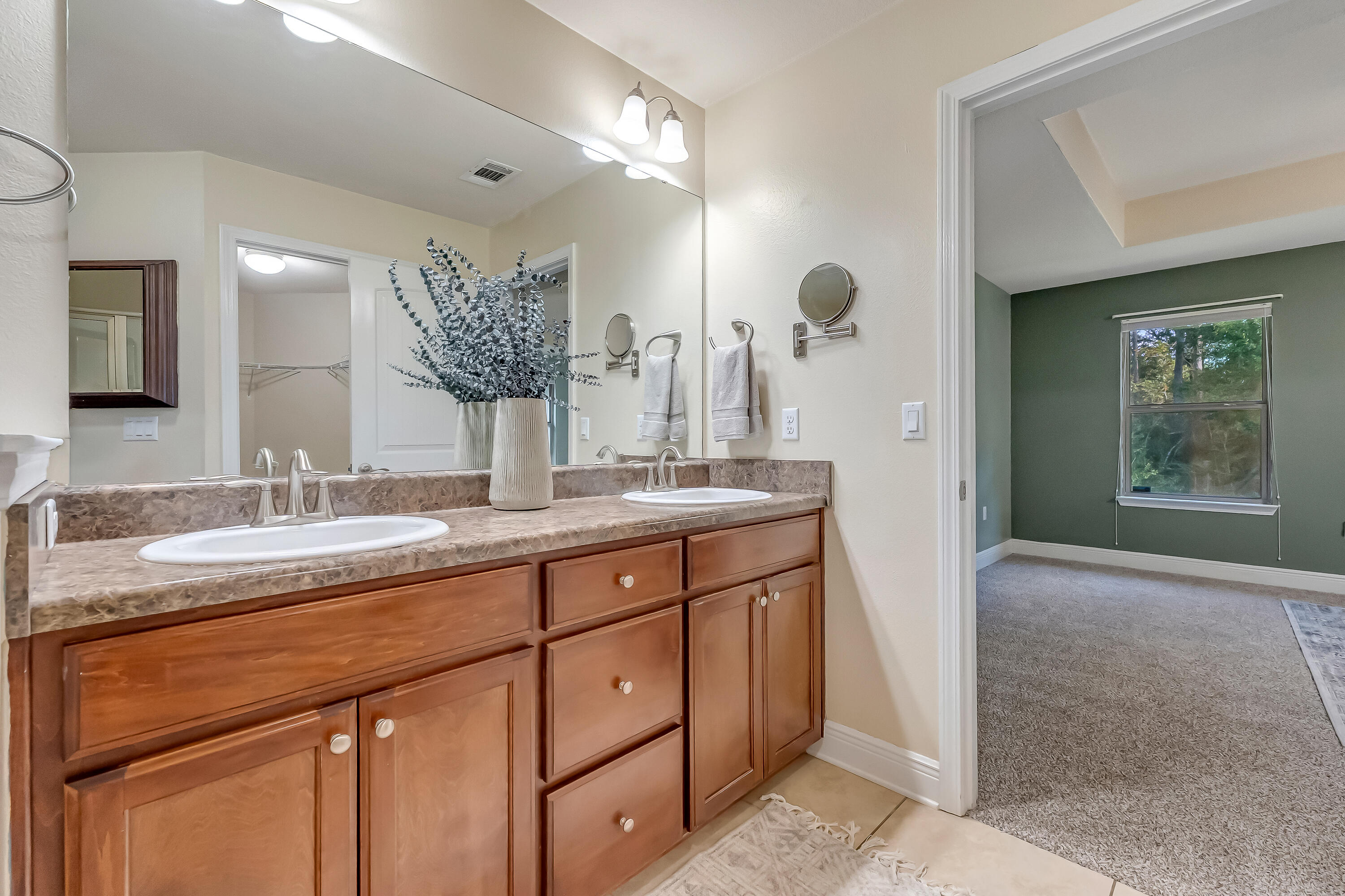 ALICIA PLACE - Residential