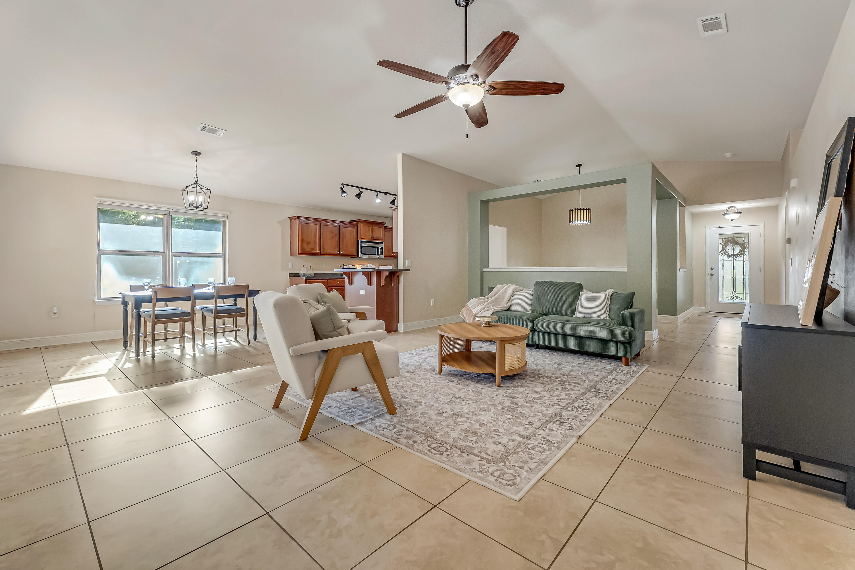 ALICIA PLACE - Residential