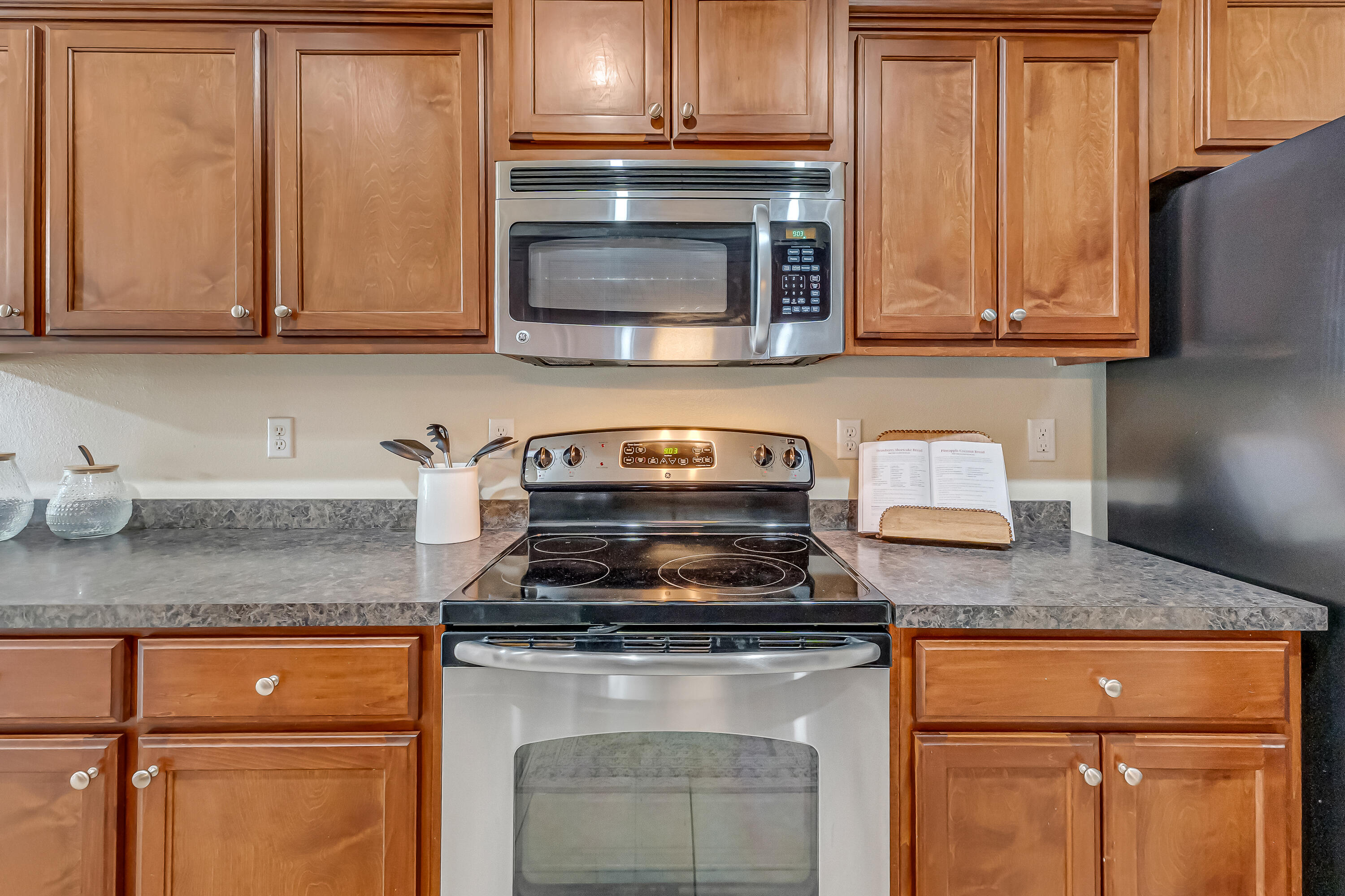 ALICIA PLACE - Residential