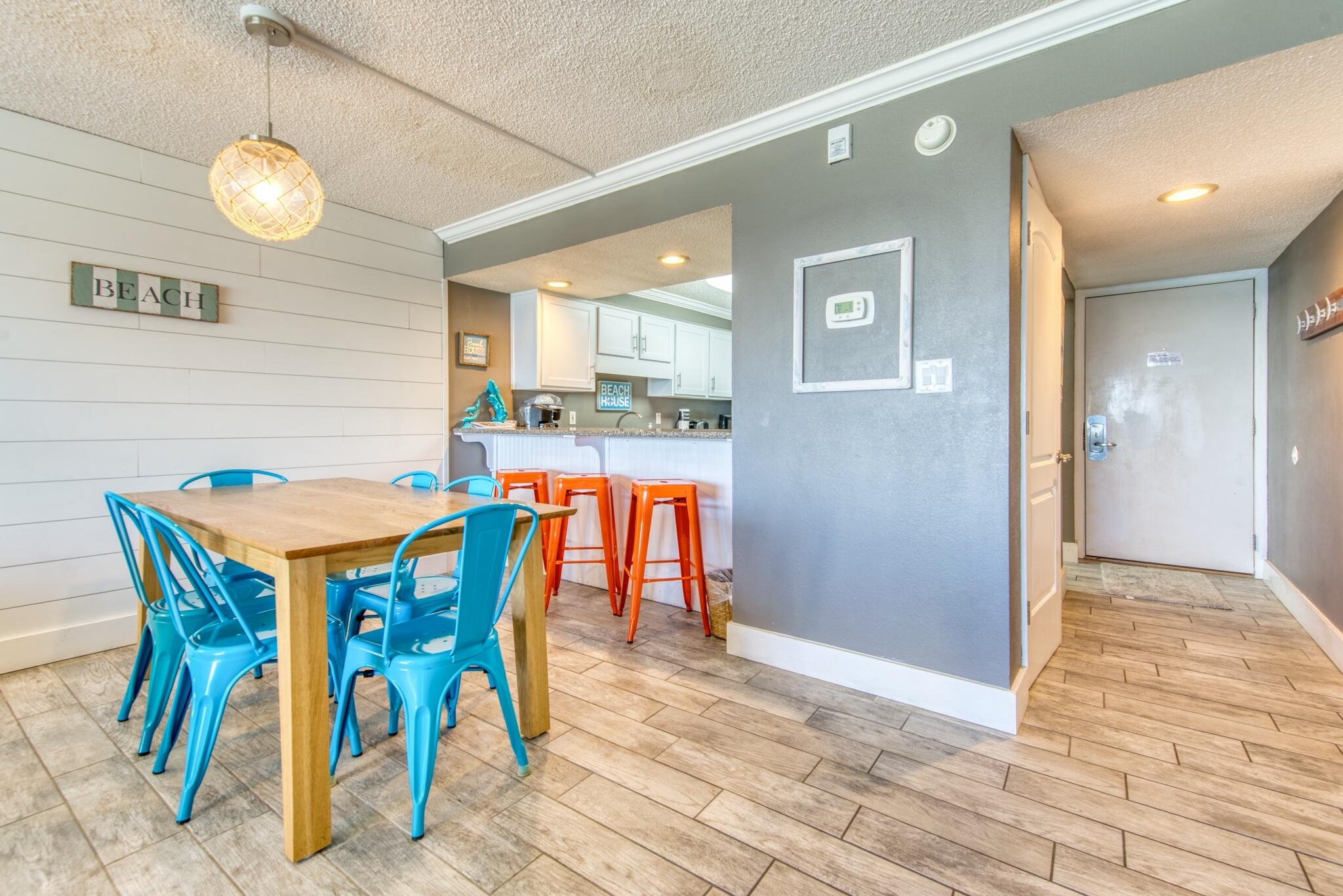 BEACH HOUSE CONDO PH 2 - Residential