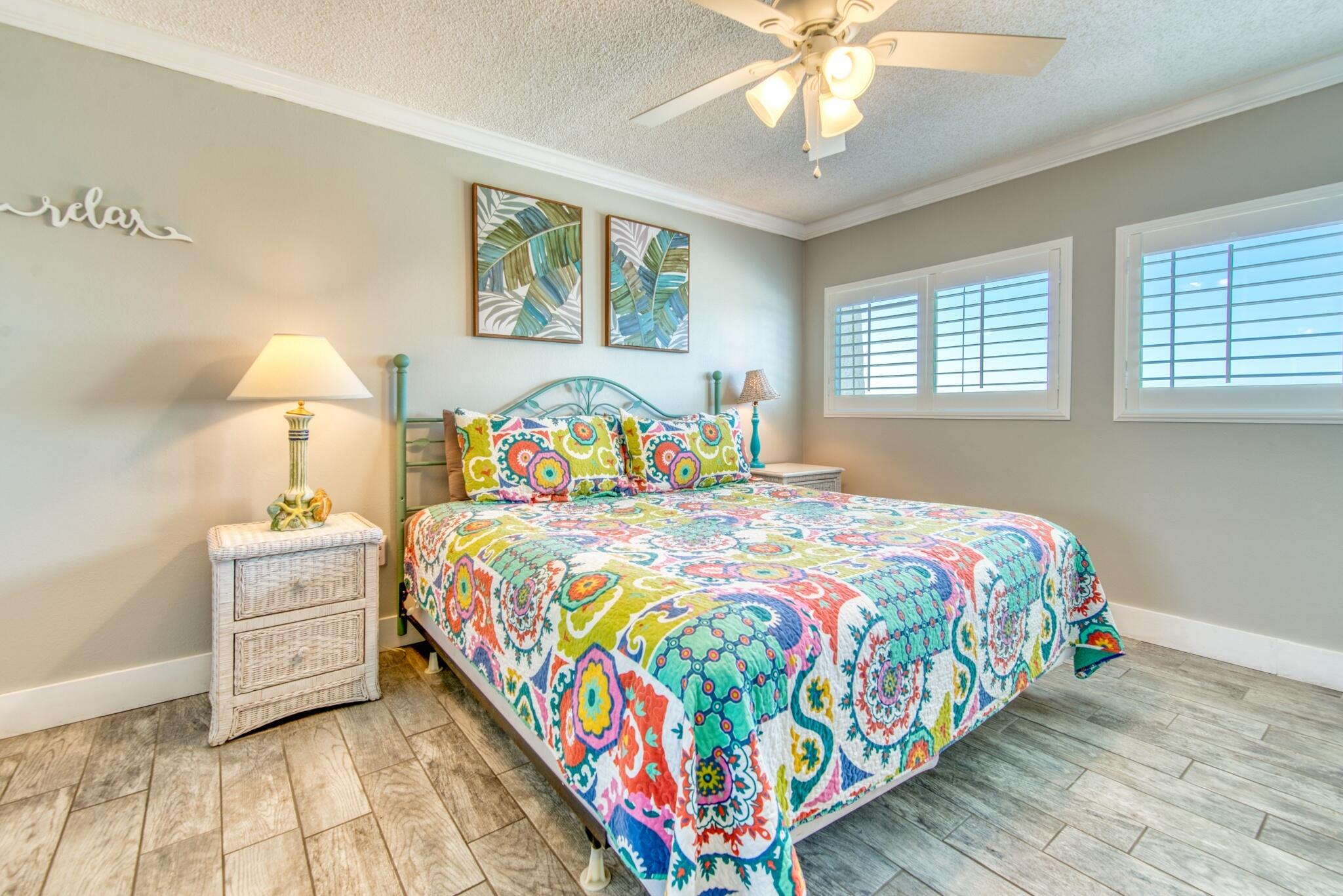 BEACH HOUSE CONDO PH 2 - Residential